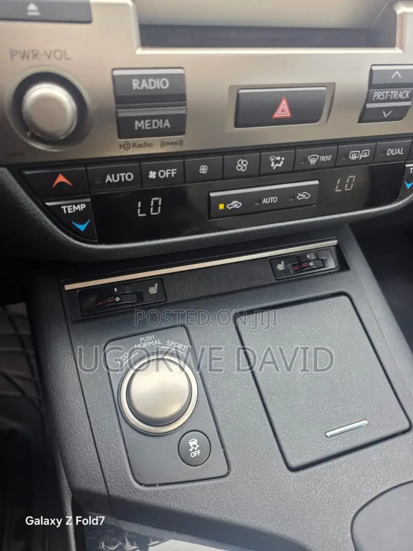 Lexus ES 2014 Black