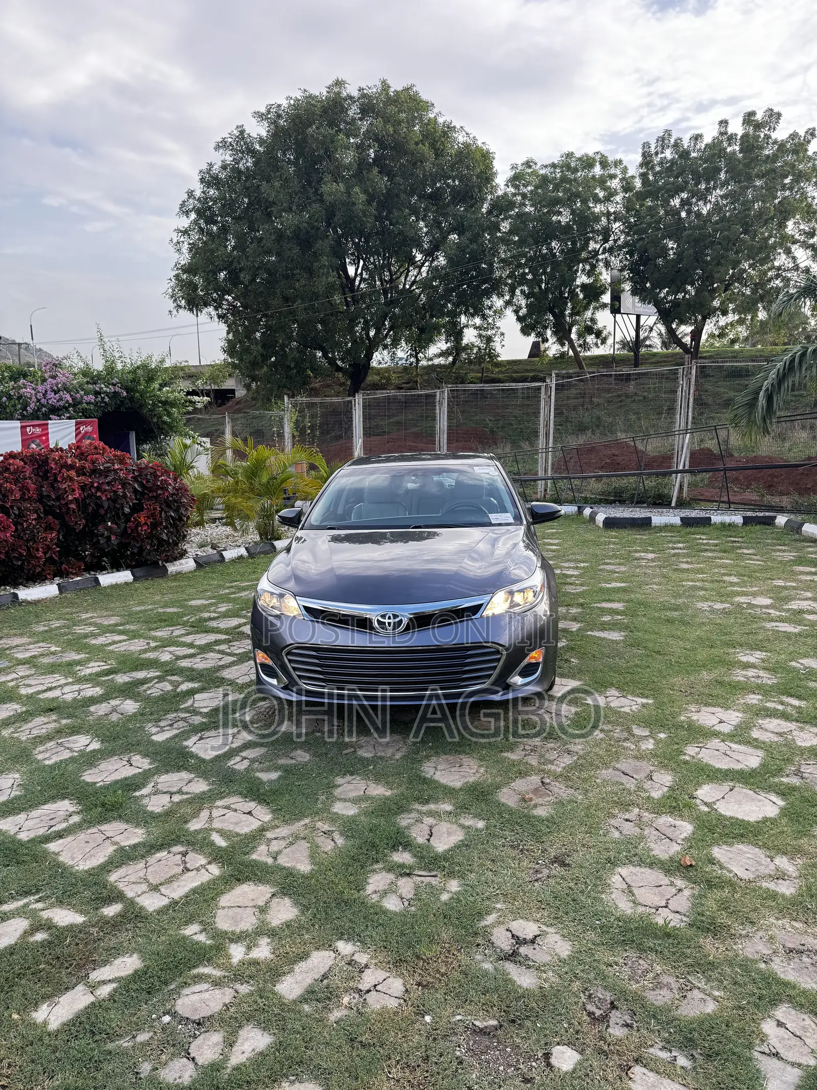 Toyota Avalon XLE Premium 4dr Sedan (3.5L 6cyl 6A) 2014 Gray