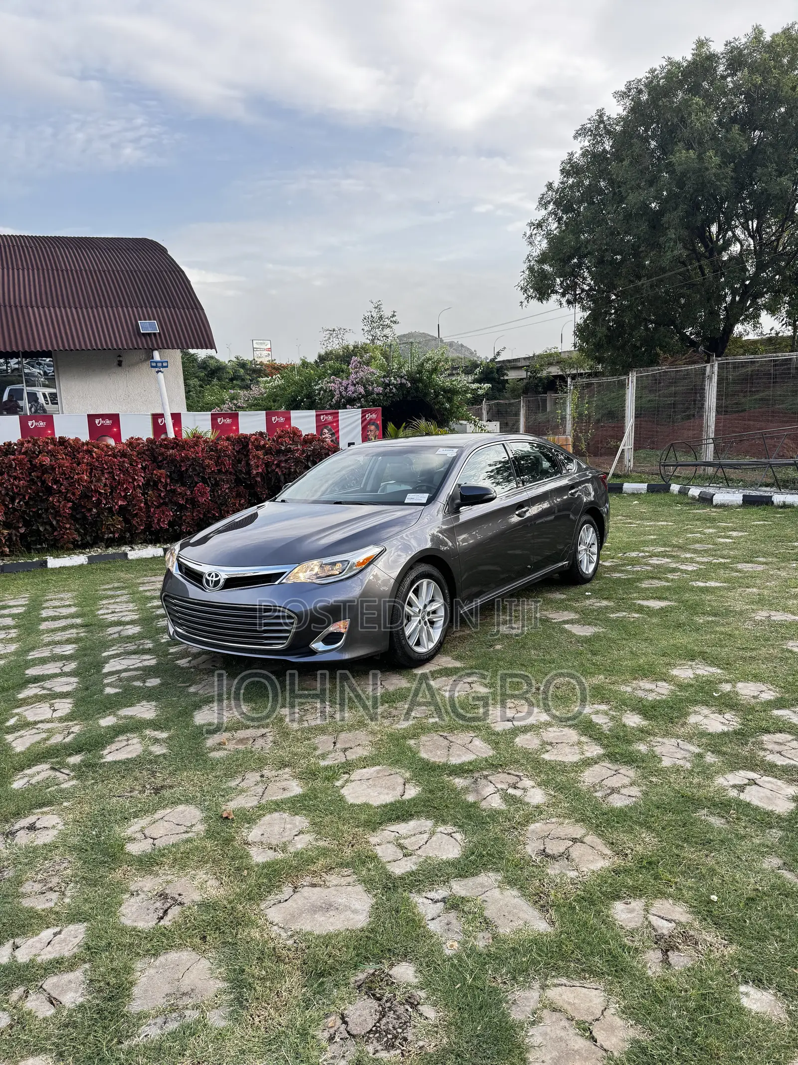 Toyota Avalon XLE Premium 4dr Sedan (3.5L 6cyl 6A) 2014 Gray