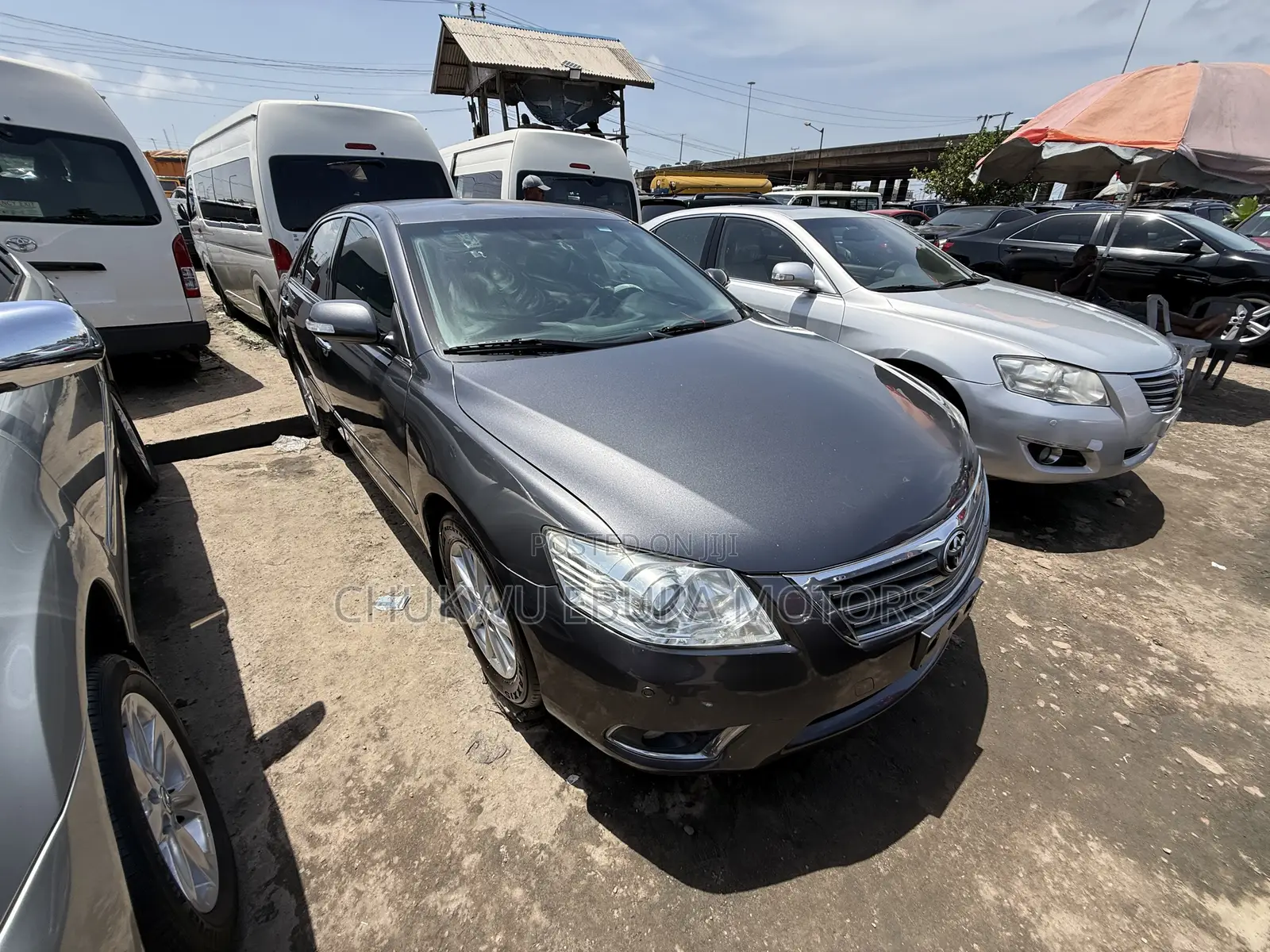 Toyota Camry LE 4dr Sedan (2.5L 4cyl 6AM) 2010 Gray