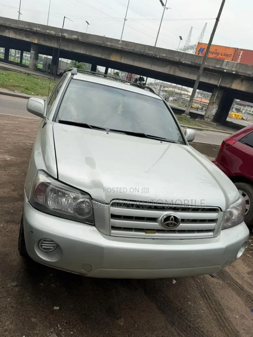 Toyota Hilux 2023 Black