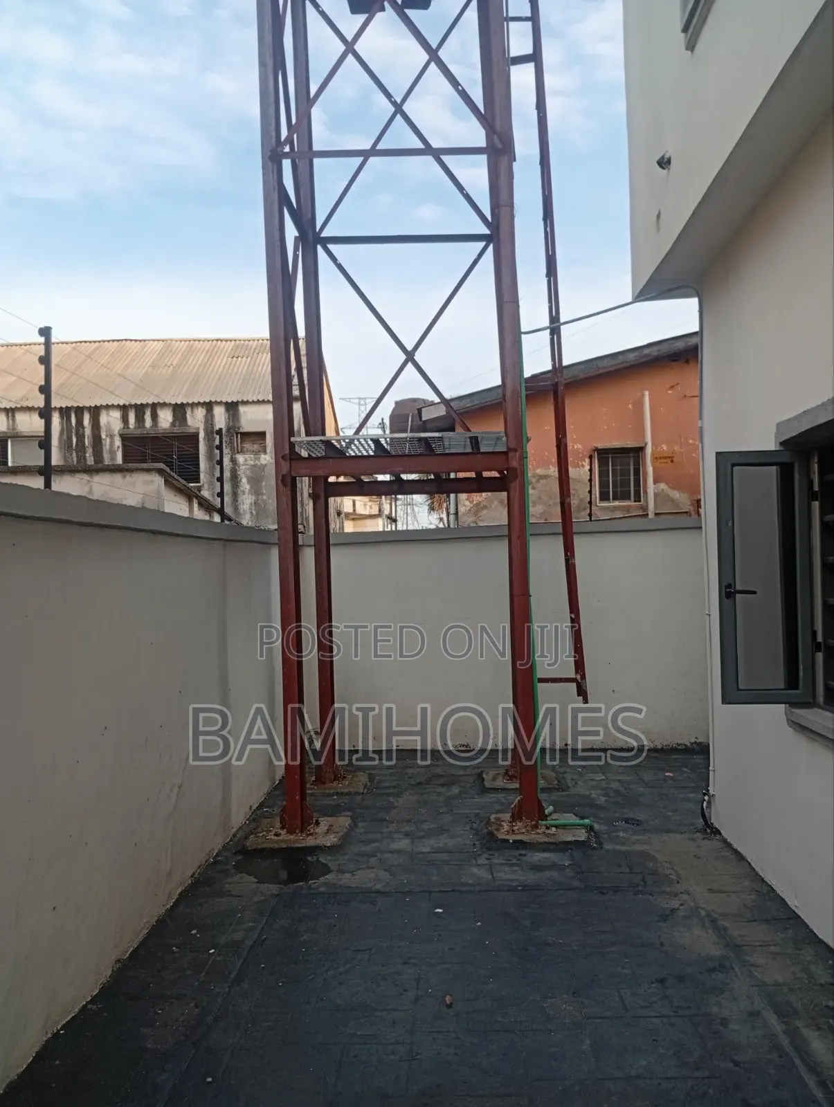 Expert Water Tanker Stand Steel Construction
