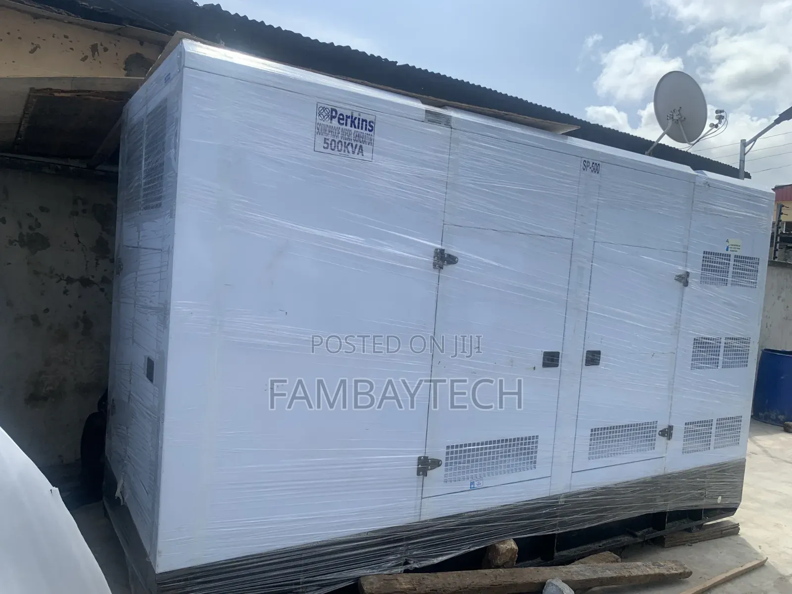 500kva Perkins Soundproof Diesel Generator