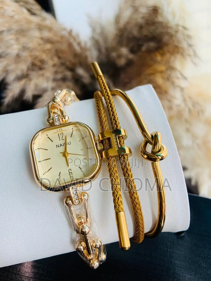 Female Bracelet Set With Wristwatch