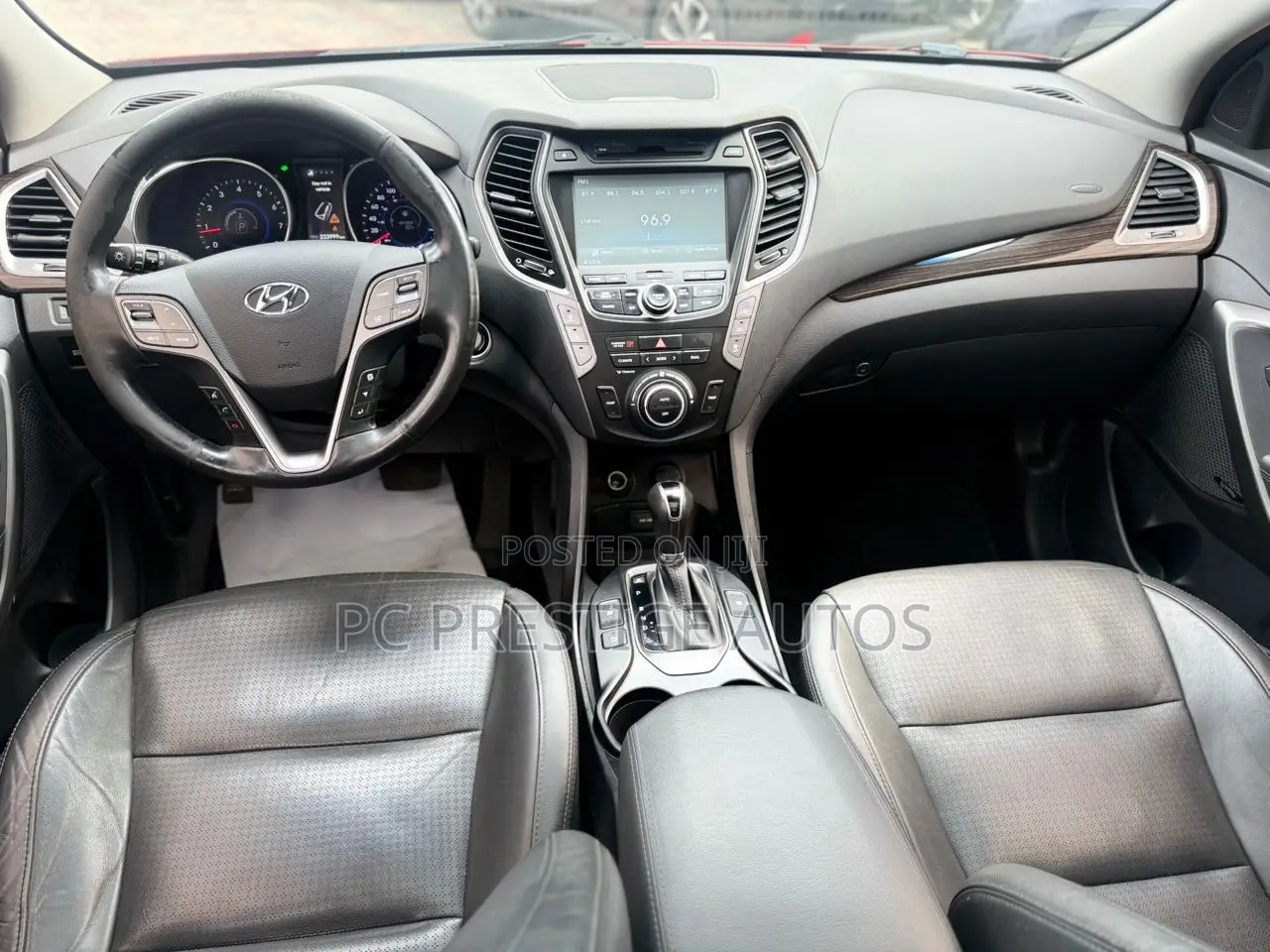 Hyundai Santa Fe Limited w/Saddle Interior 4dr SUV AWD (3.3L 6cyl 6A)