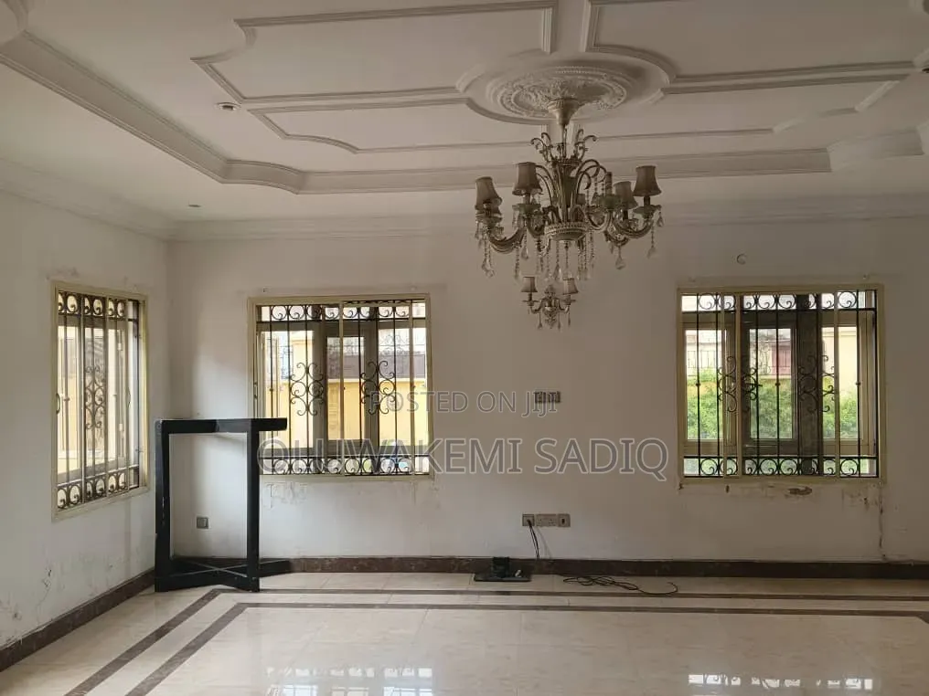 4bdrm Duplex in Ikeja Gra for rent