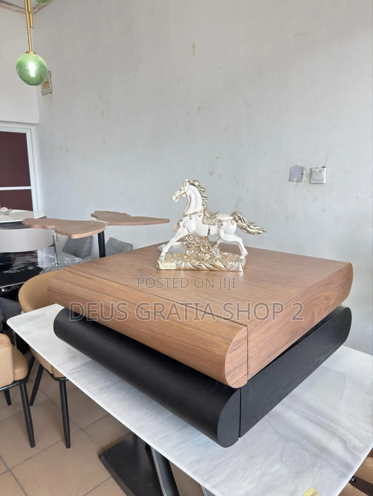 High Quality Brown Wooden Centre Table for Living Room