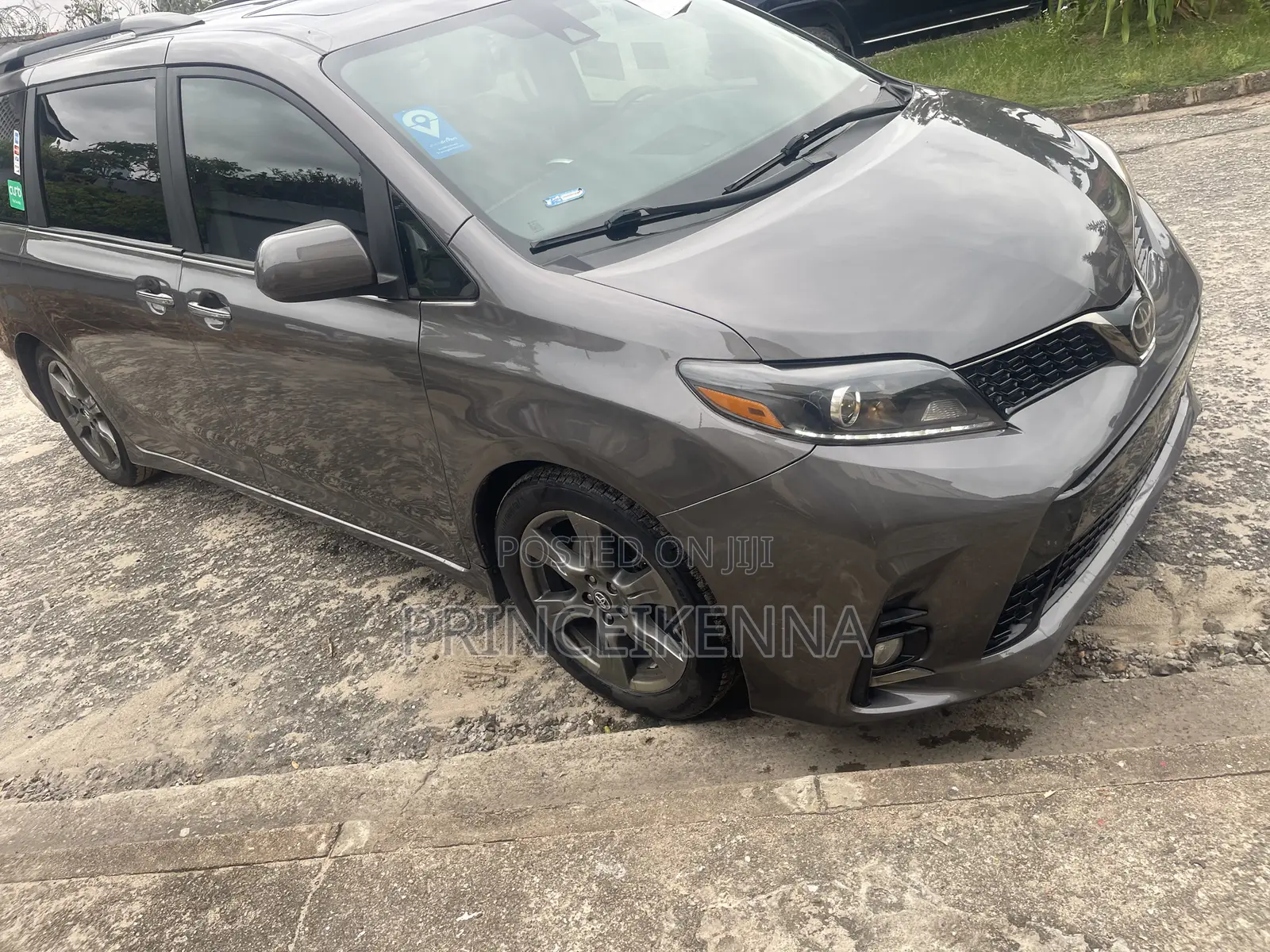 Toyota Sienna 2020 Matt Black
