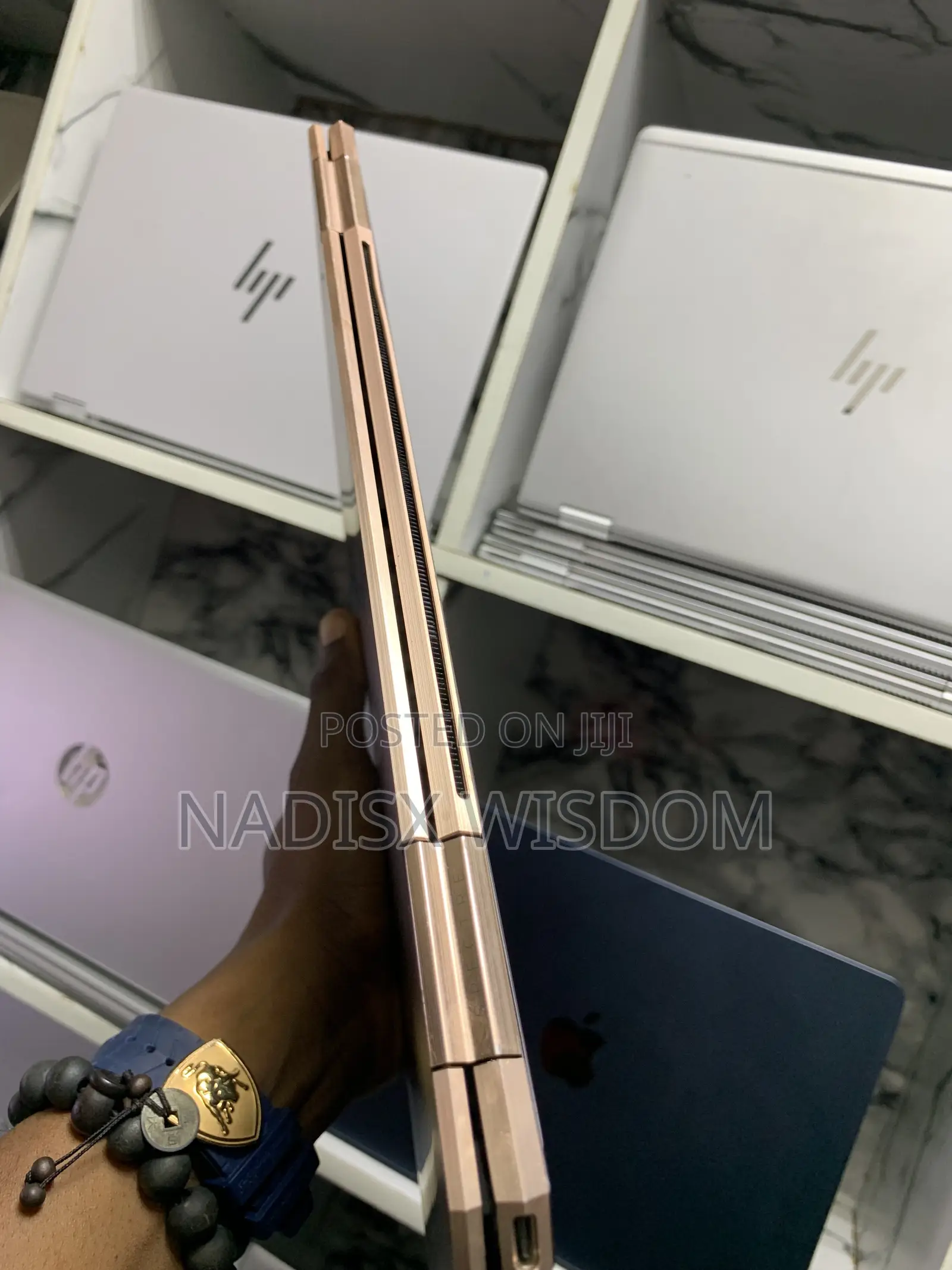 New Laptop HP Spectre X360 13 8GB Intel Core i5 SSD 256GB