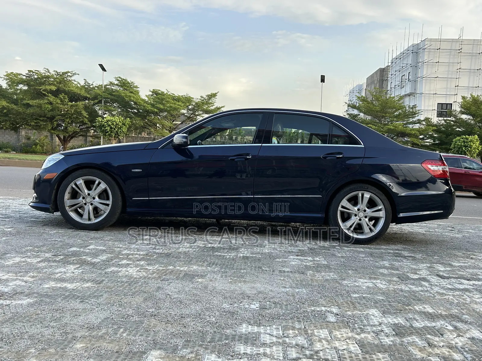 Mercedes-Benz E350 Base BlueTec Sedan RWD (3.0L 6cyl 7A) 2013 Blue