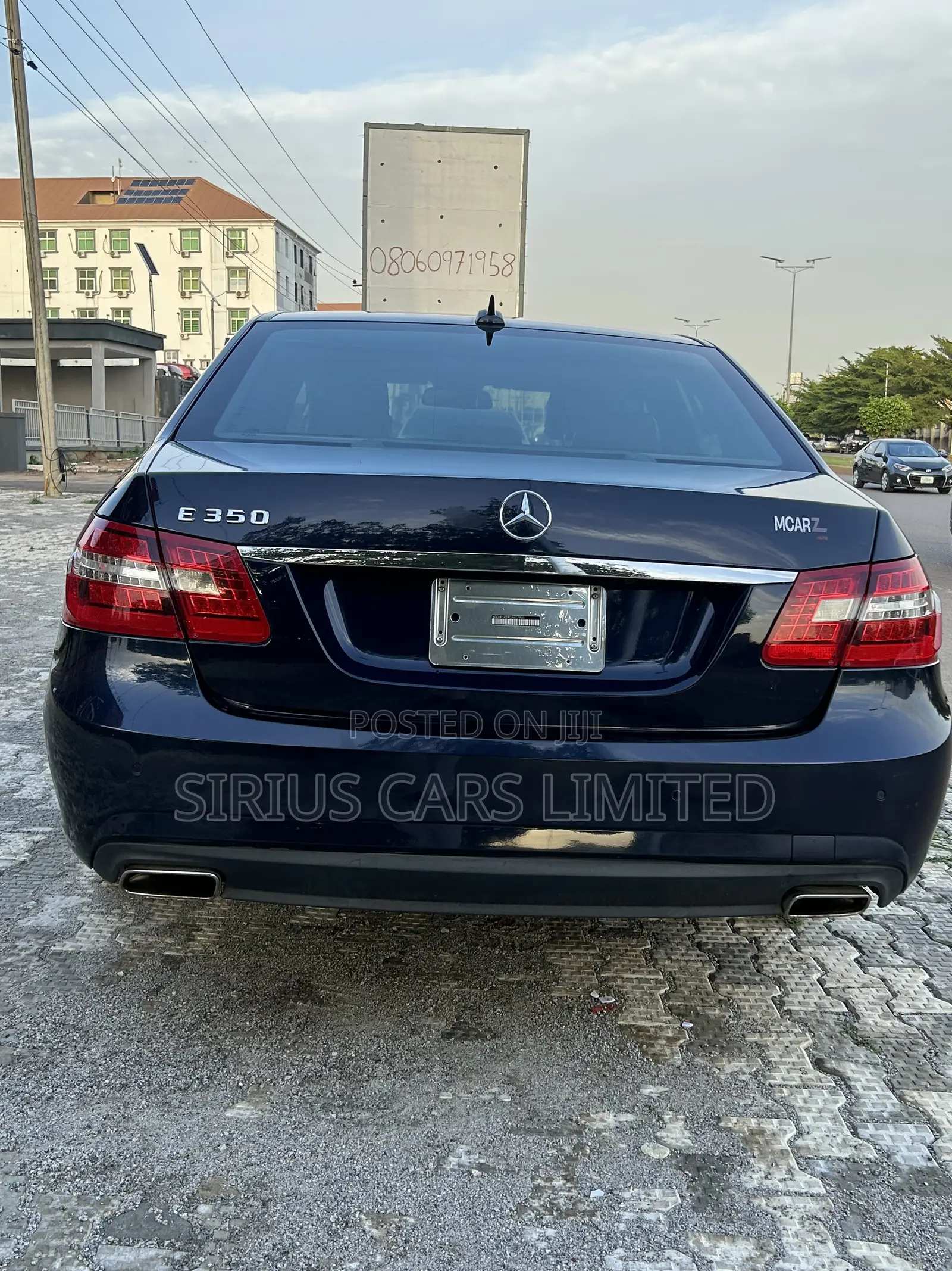 Mercedes-Benz E350 Base BlueTec Sedan RWD (3.0L 6cyl 7A) 2013 Blue