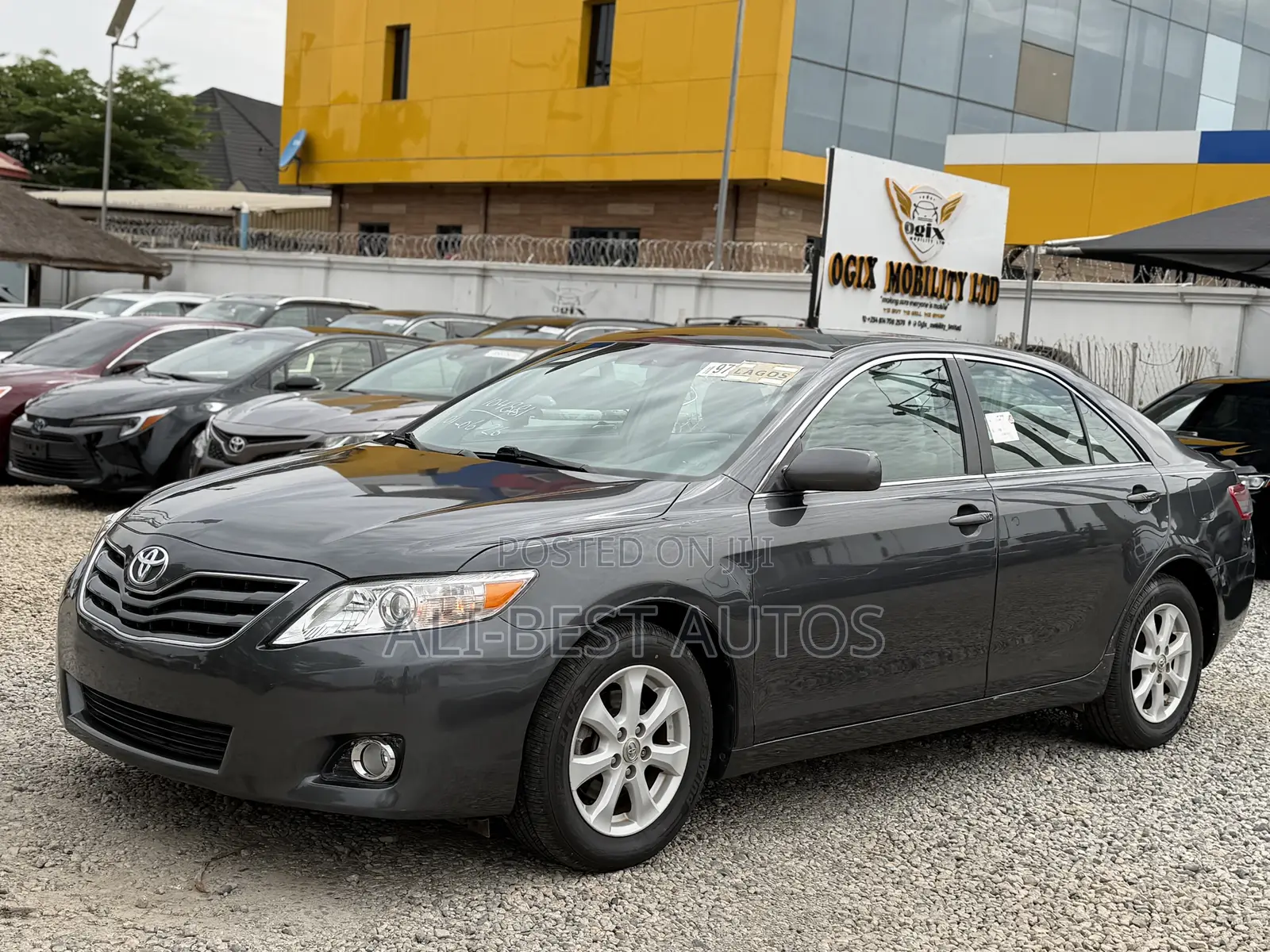 Toyota Camry 2010 Gray