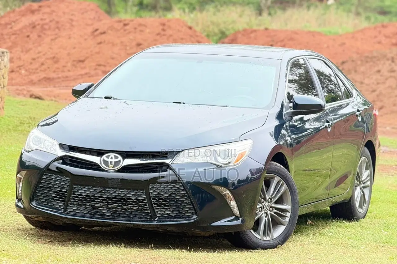 Toyota Camry SE 4dr Sedan (2.5L 4cyl 6A) 2016 Blue
