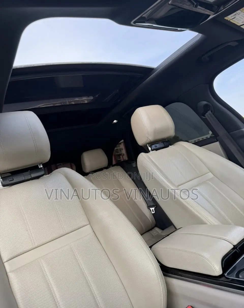 Land Rover Range Rover 2019 White