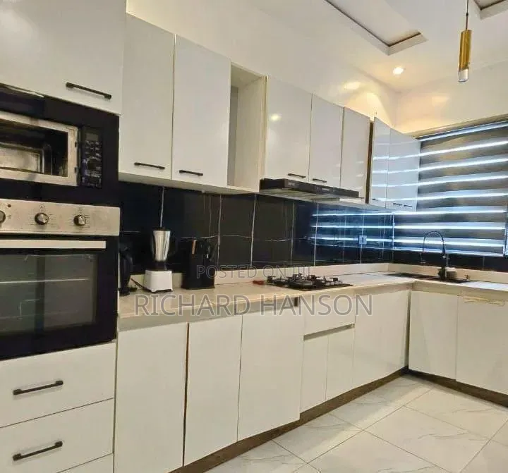 Furnished 2bdrm Apartment in Serviced Ikate, Lekki Phase 1 for rent