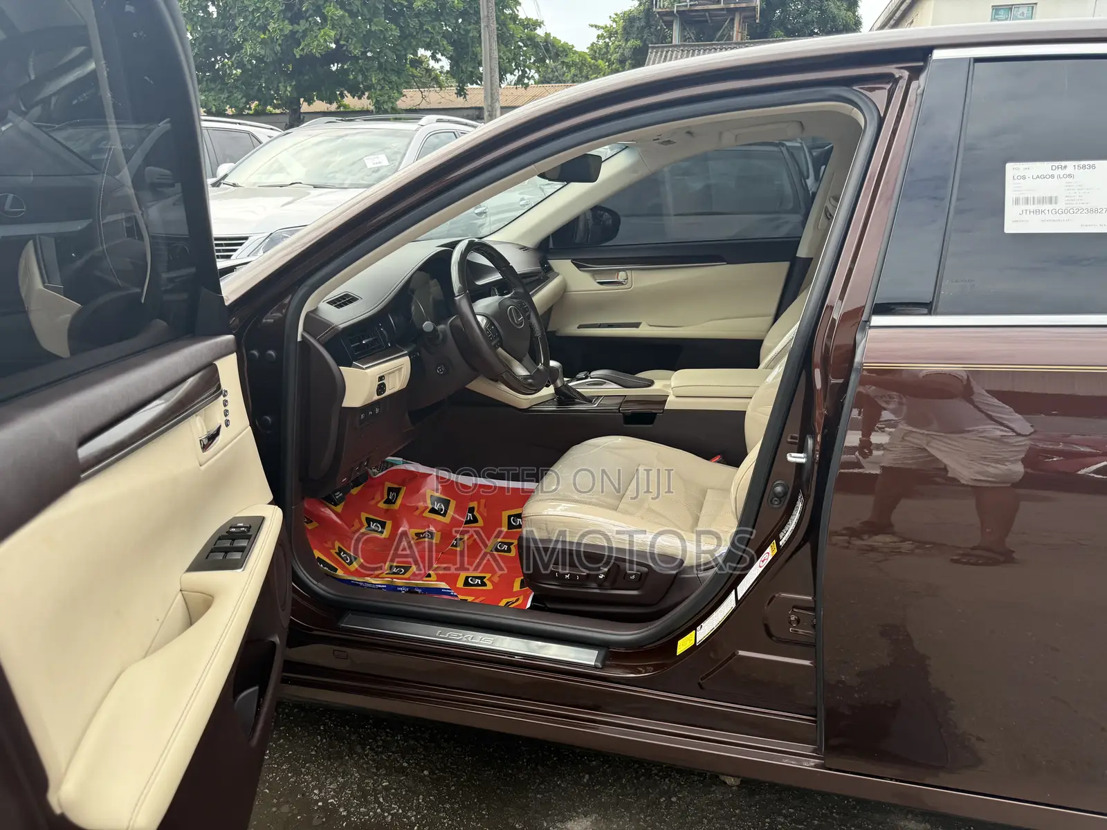 Lexus ES 2016 Brown