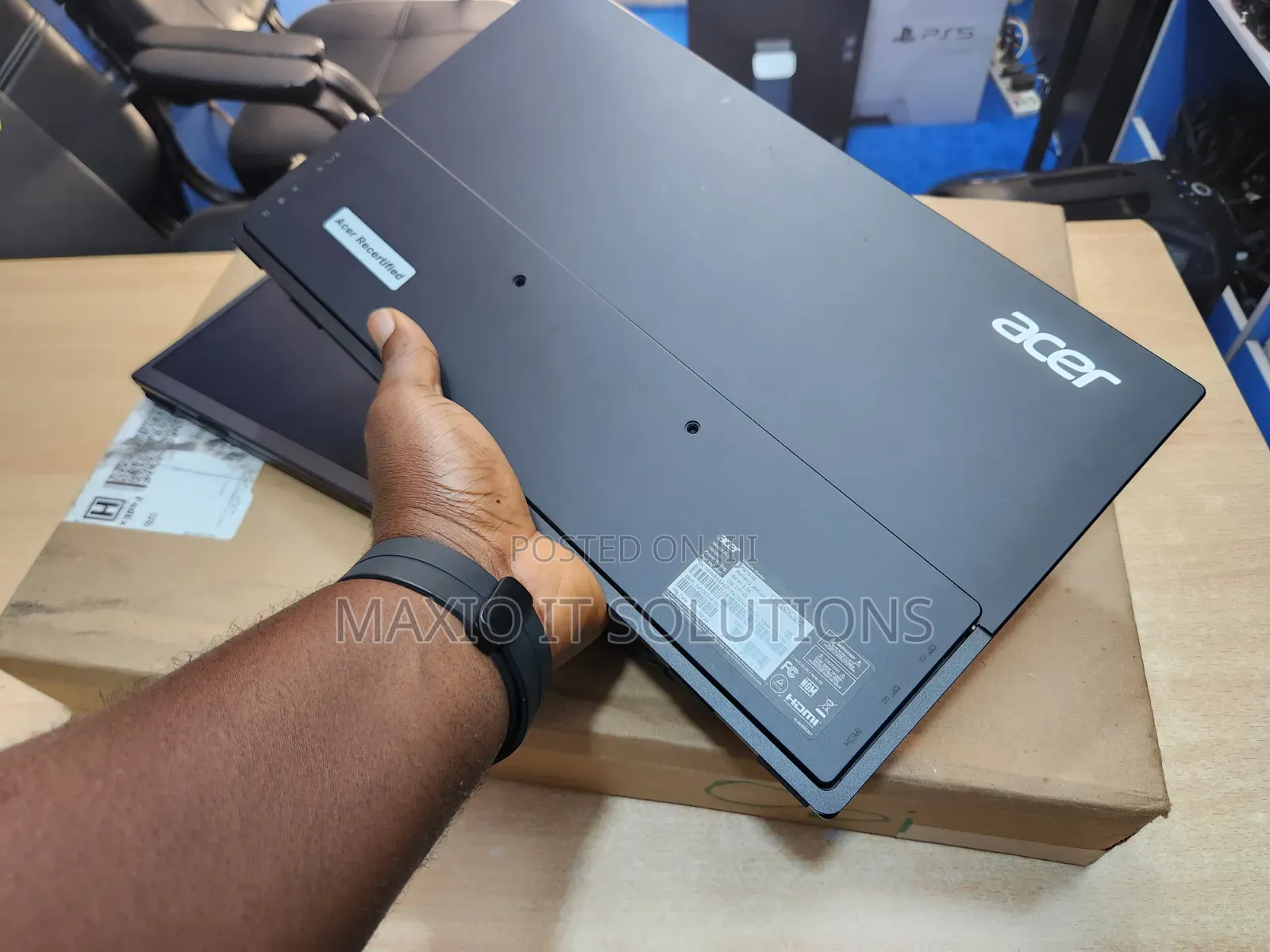 Acer Pm161q 15.6 Inch Portable Monitor