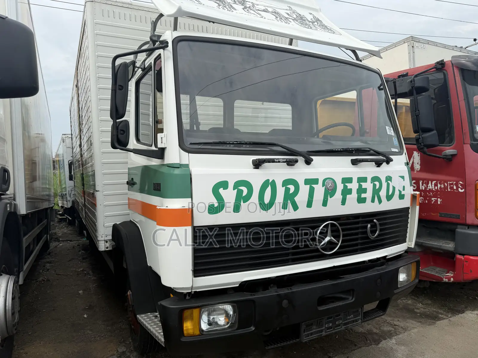 Foreign Used Mercedes Benz 814 Rigid Truck.