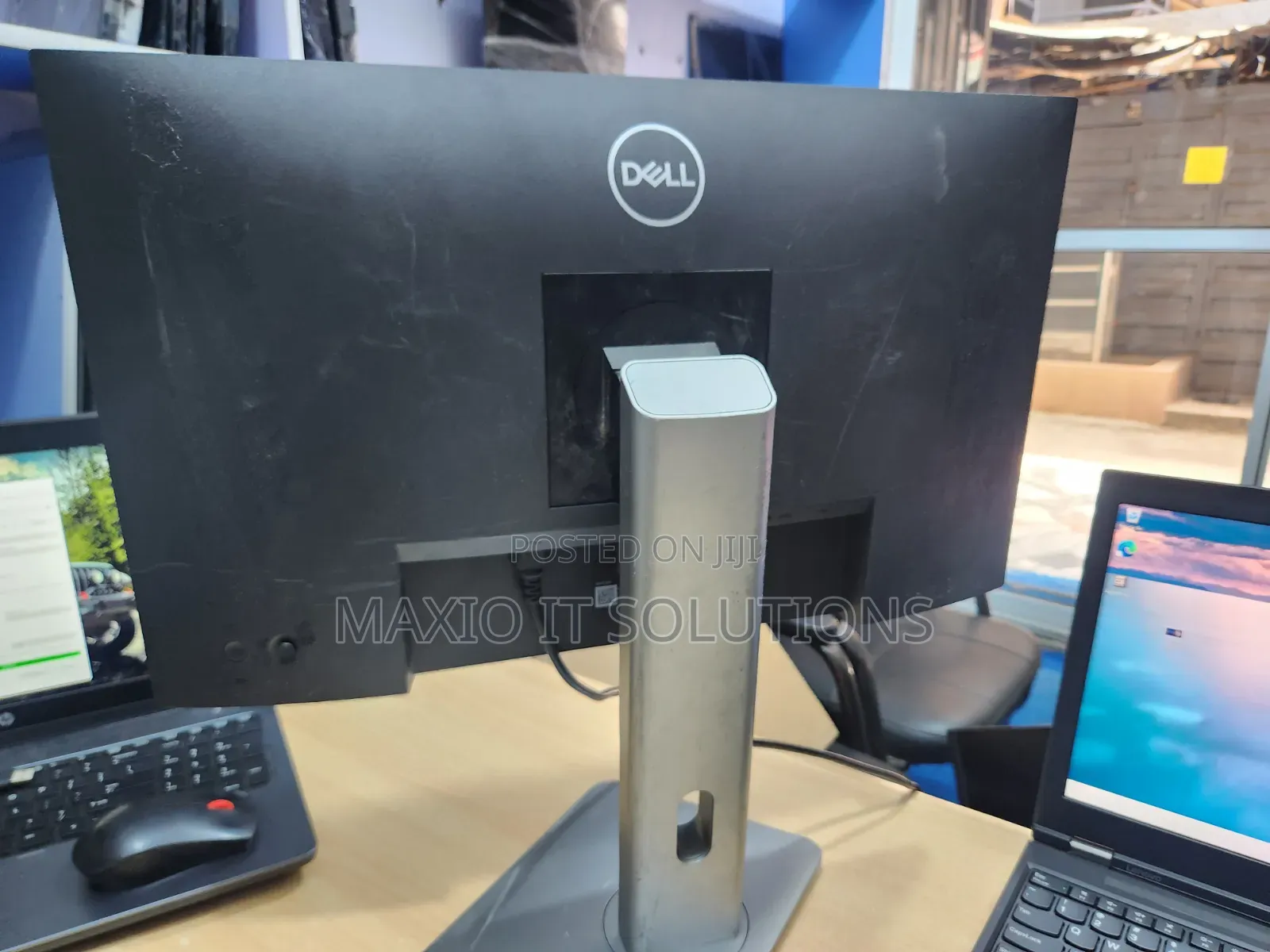 Dell P2422h 24 Inch Frameless Monitor
