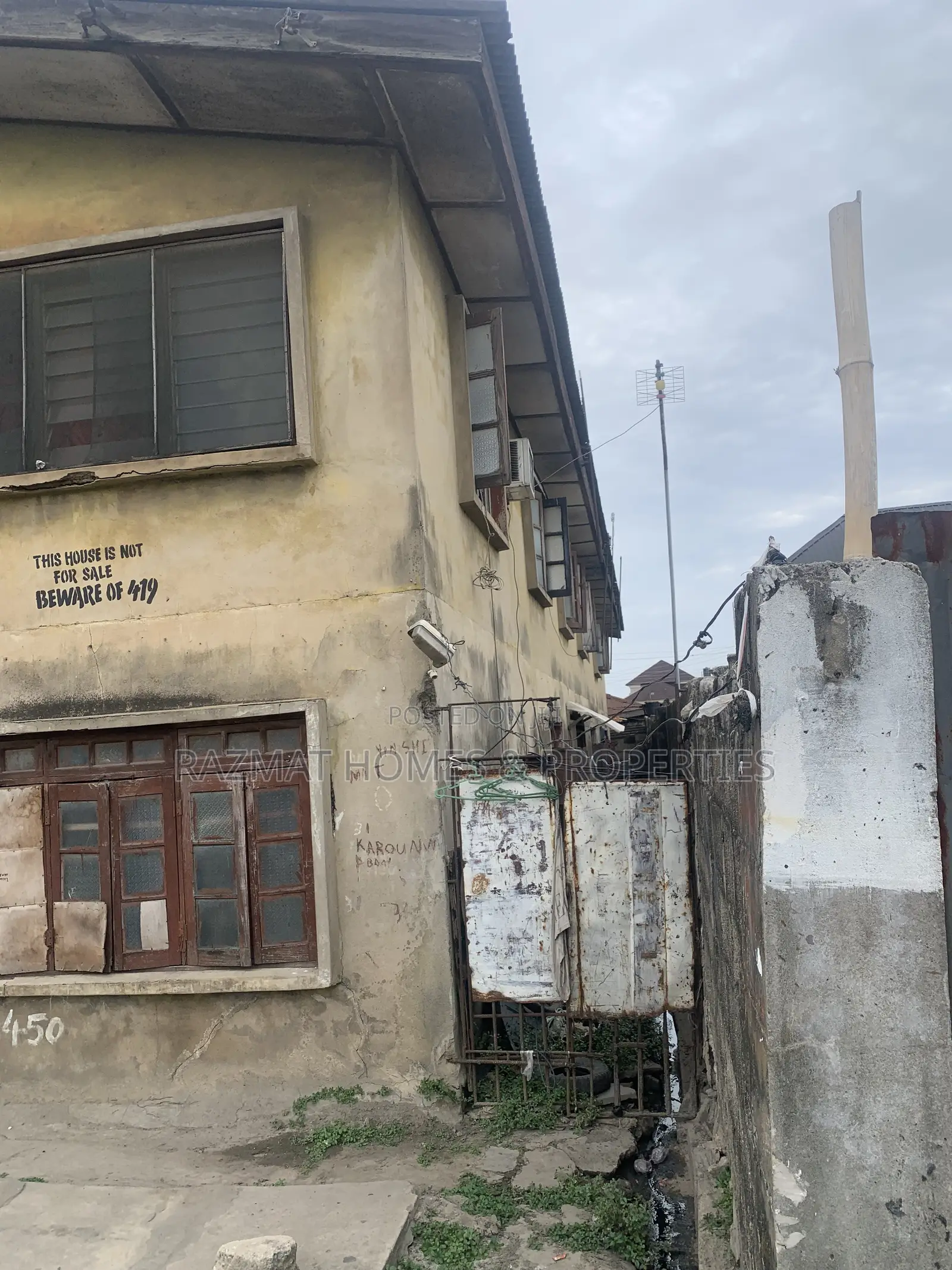 20bdrm House in Kilo for sale