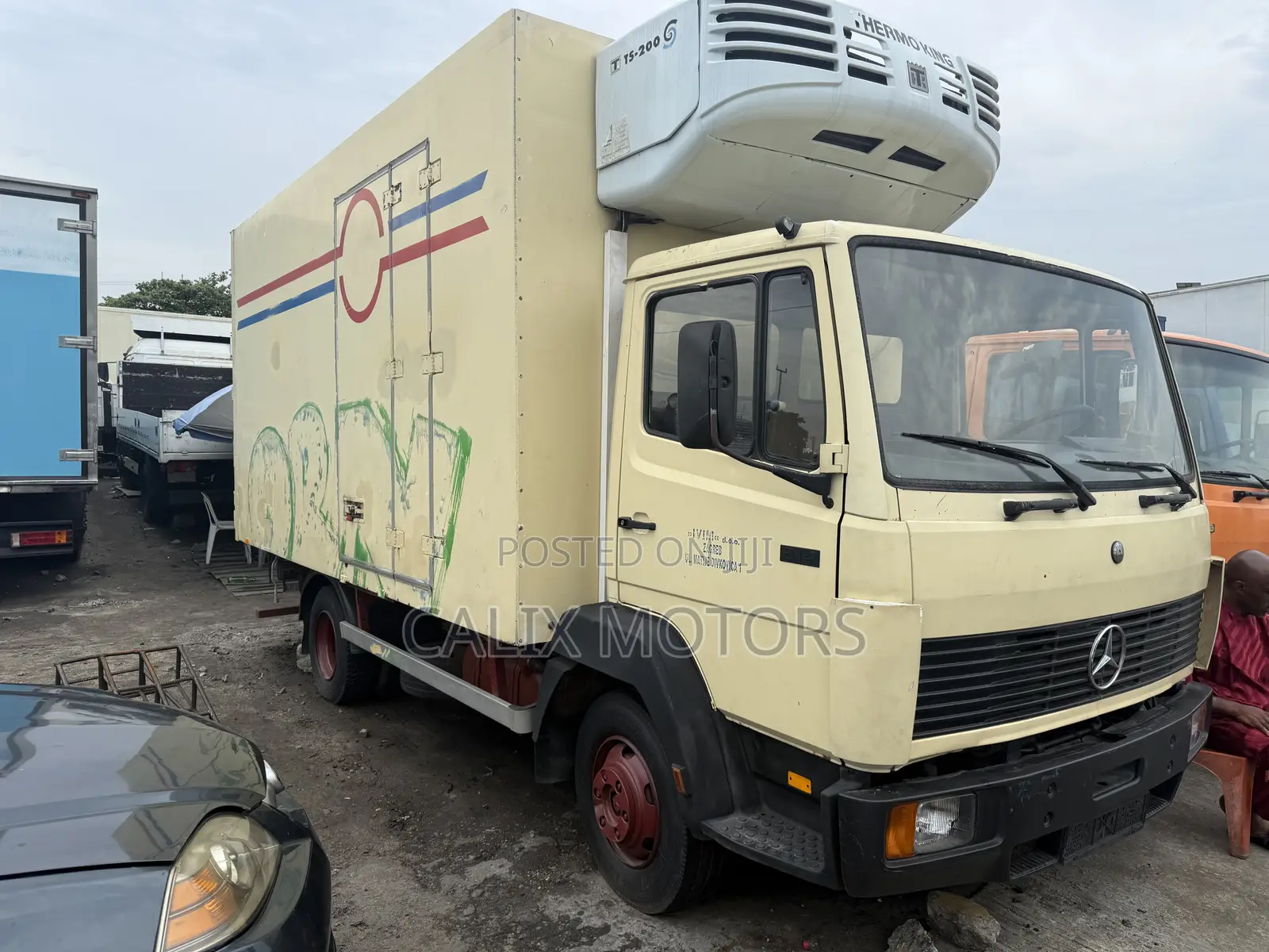 Foreign Used Mercedes Benz 814 Refrigerator Cooling Truck.