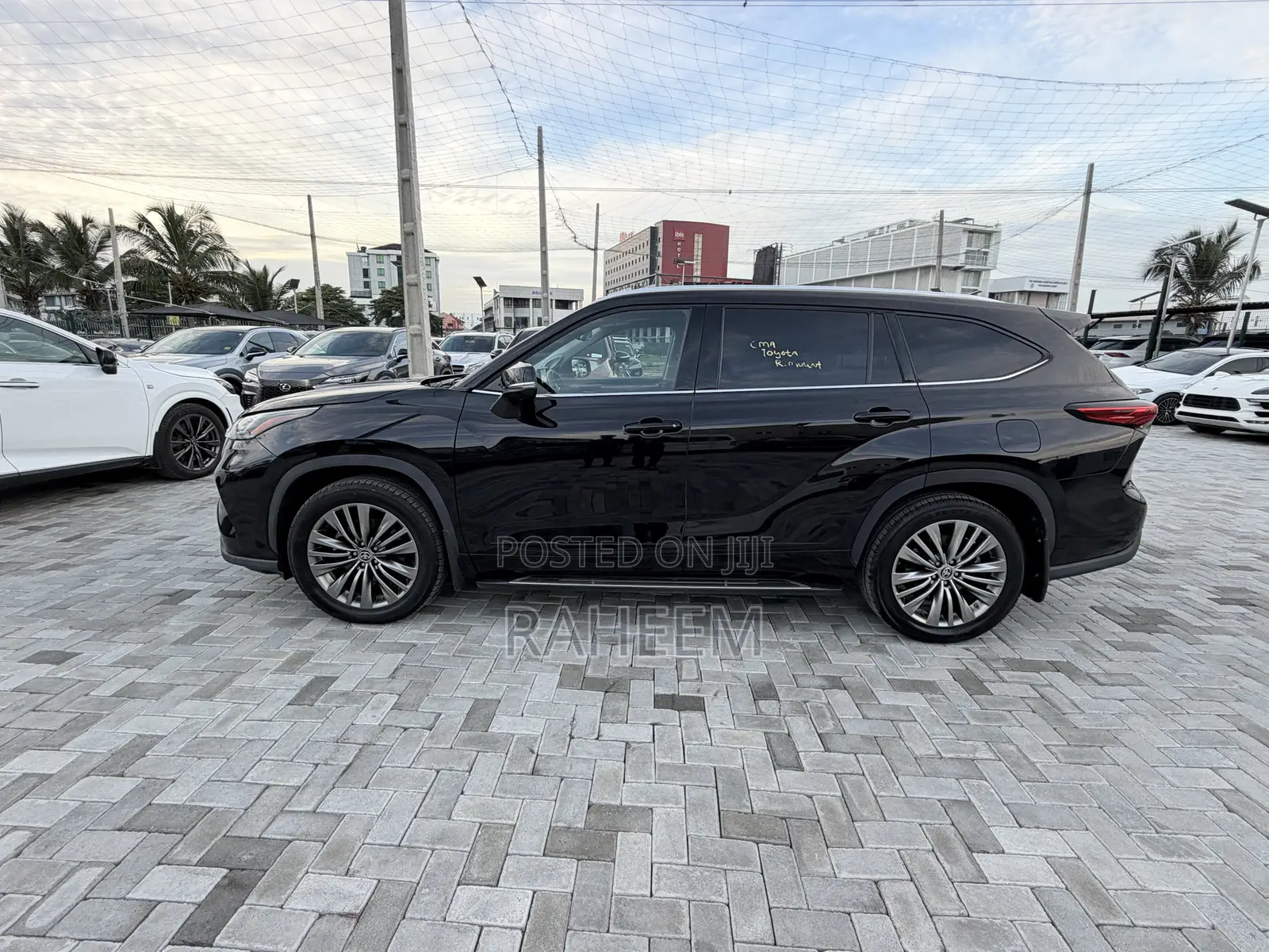 Toyota Highlander Platinum 2021 Black