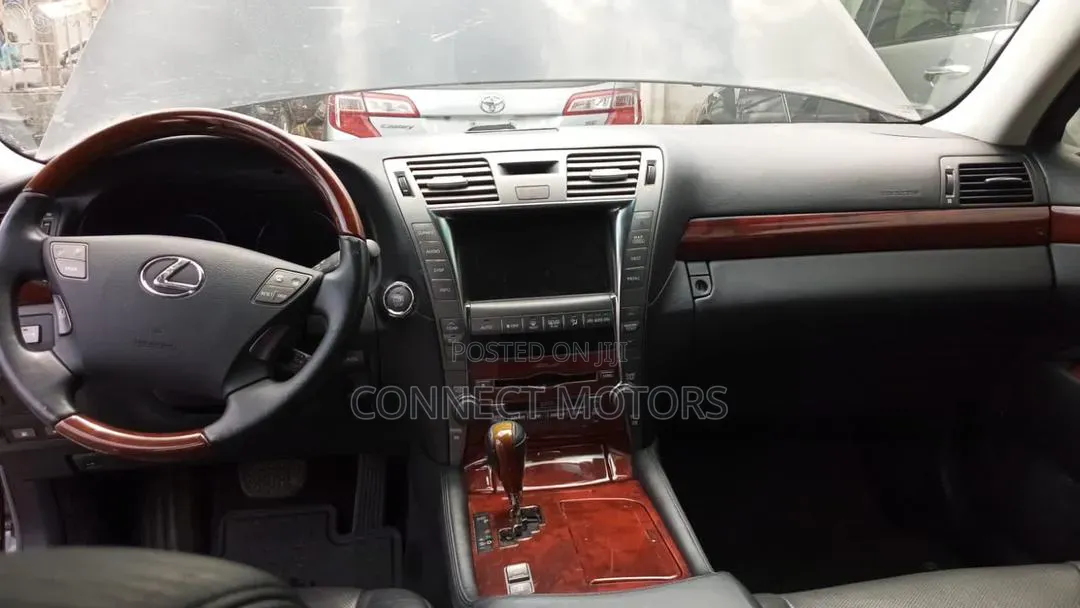 Lexus LS 460 2008 Black