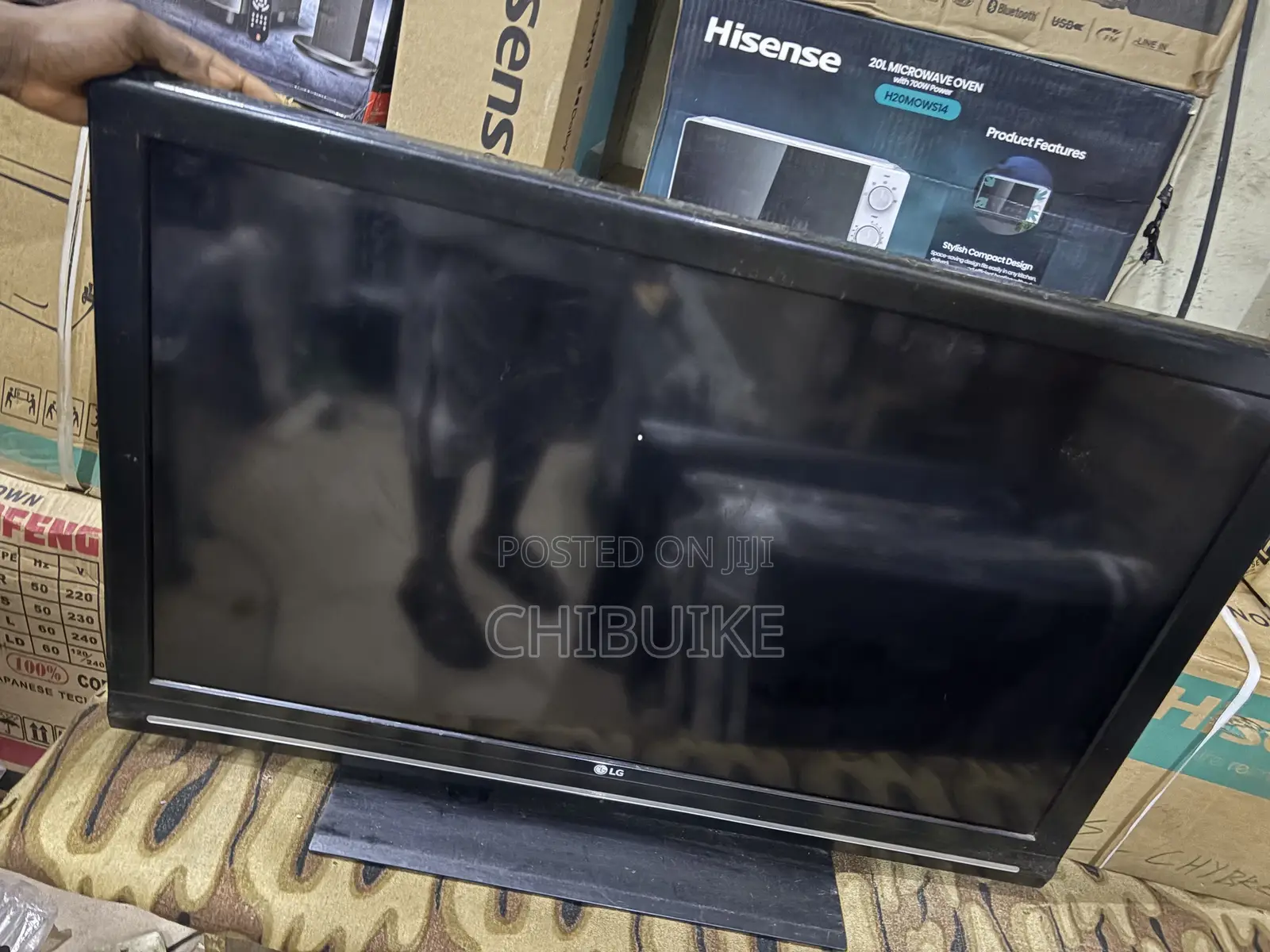 37inches Television Belgium