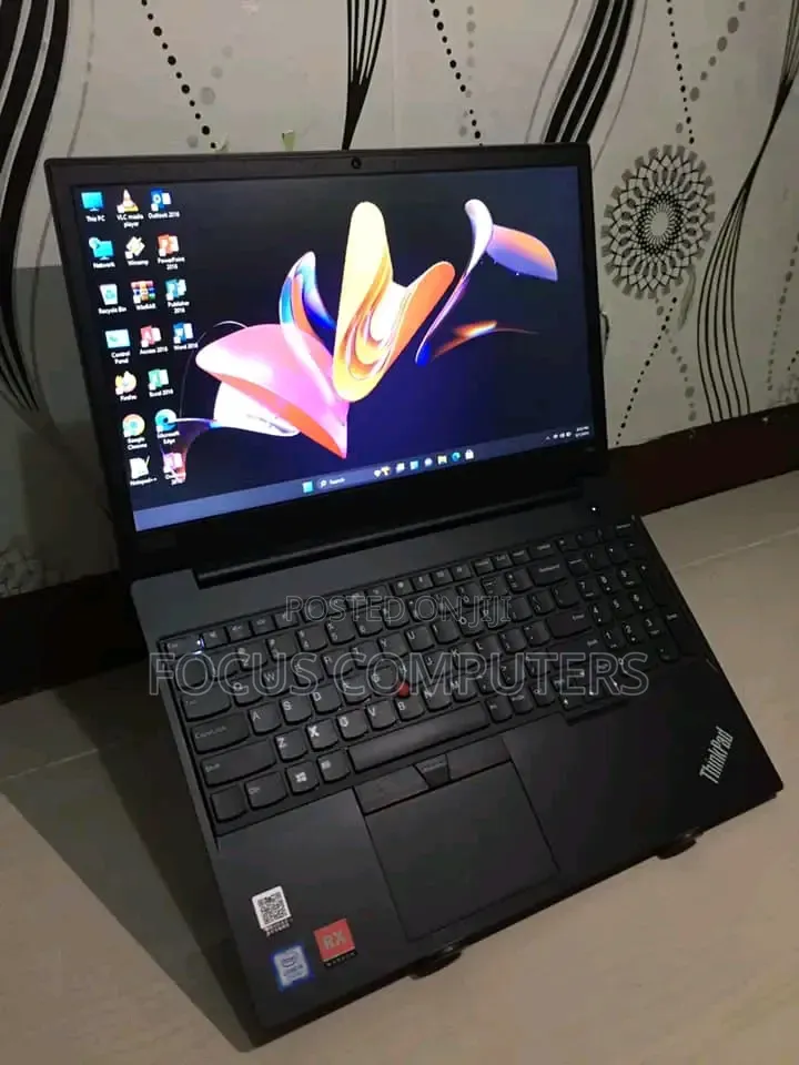 Laptop Lenovo ThinkPad E580 8GB Intel Core i5 SSD 256GB