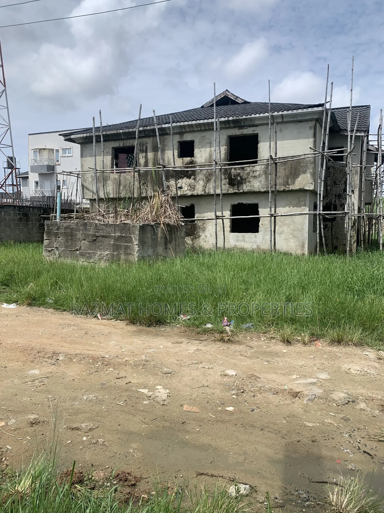 3bdrm Block of Flats in Ado / Ajah for sale
