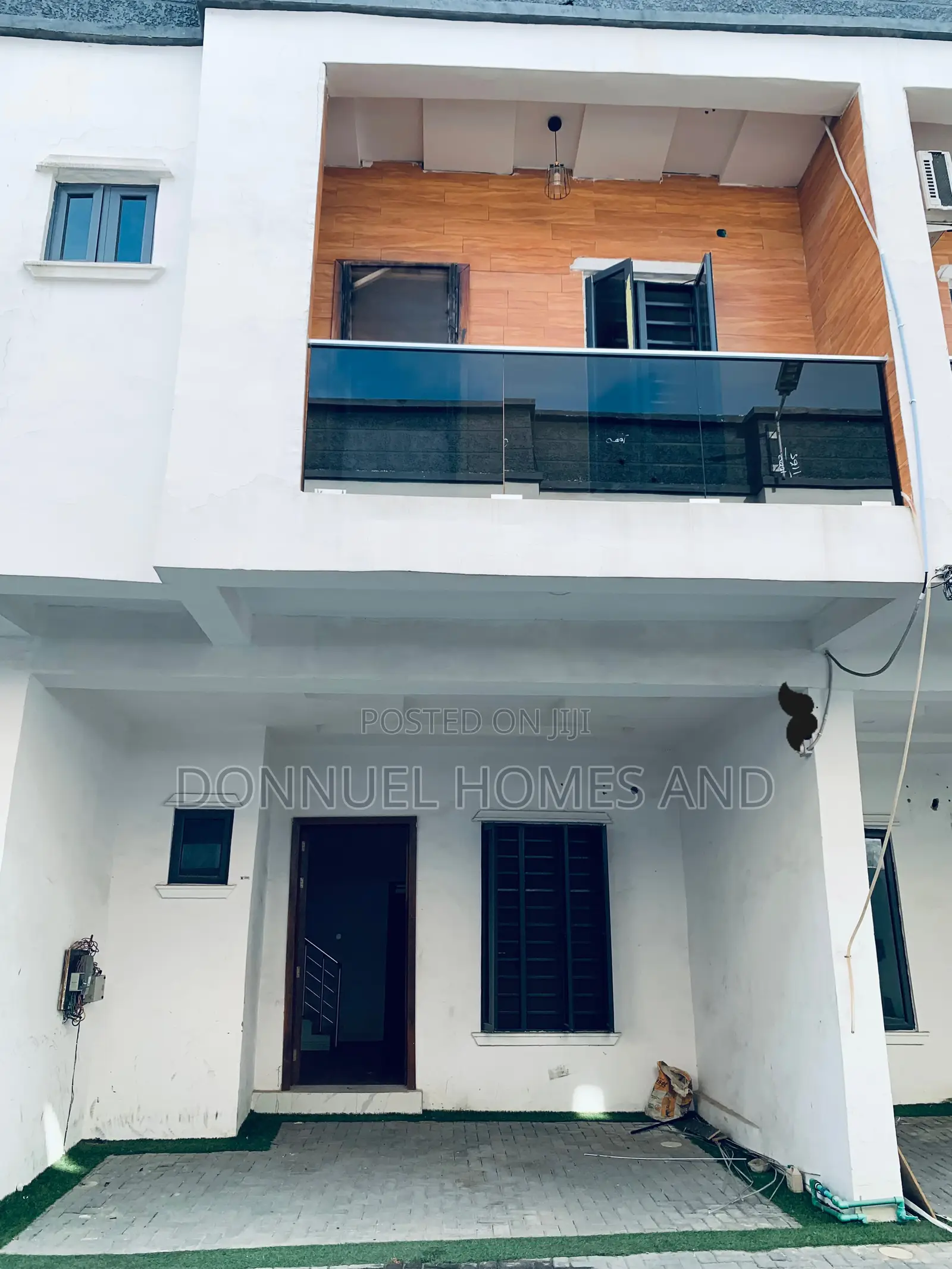 3bdrm Townhouse / Terrace in Ikota for rent