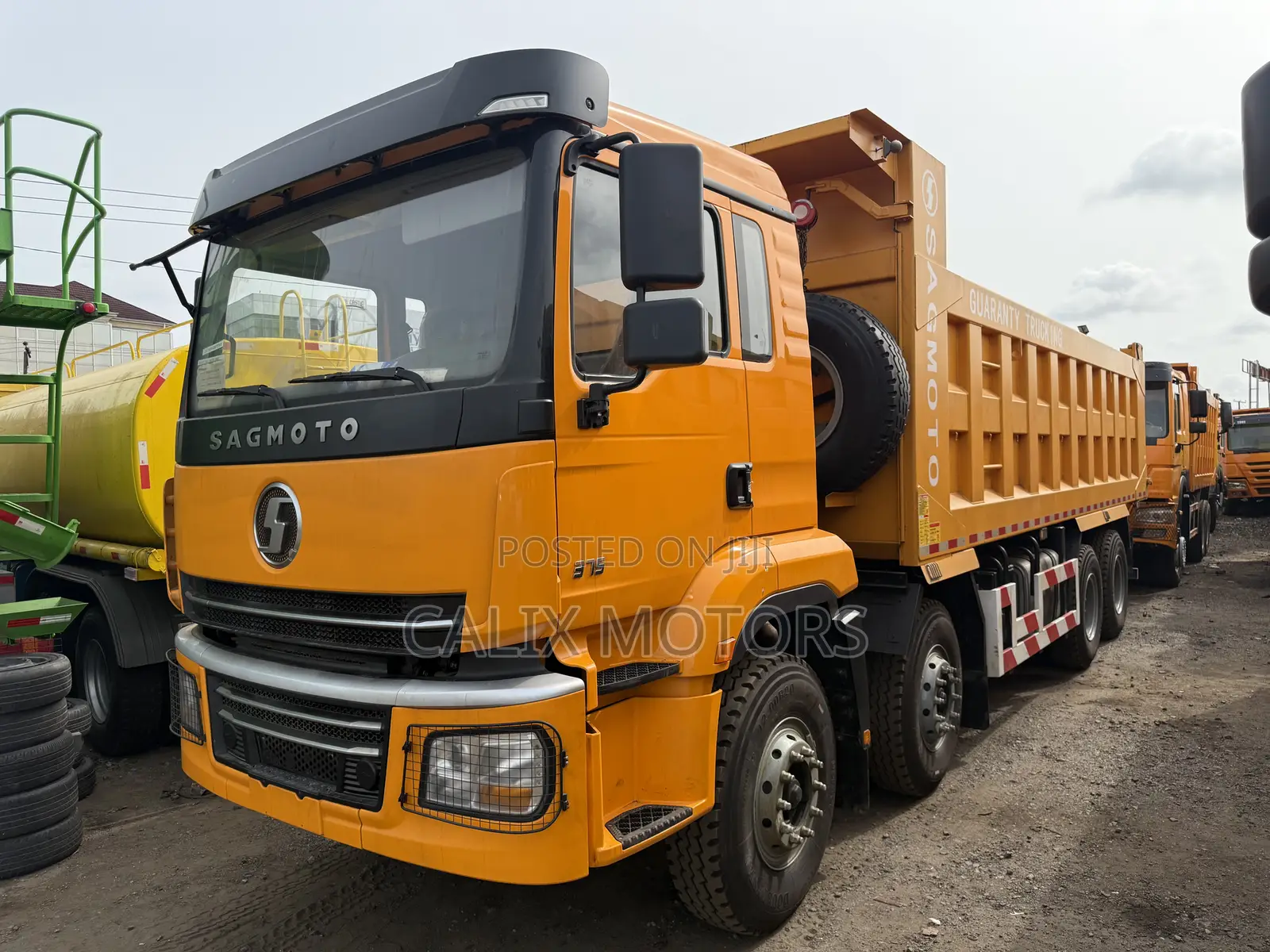 Brand New Sagmoto Dump Truck 12 Tyres.