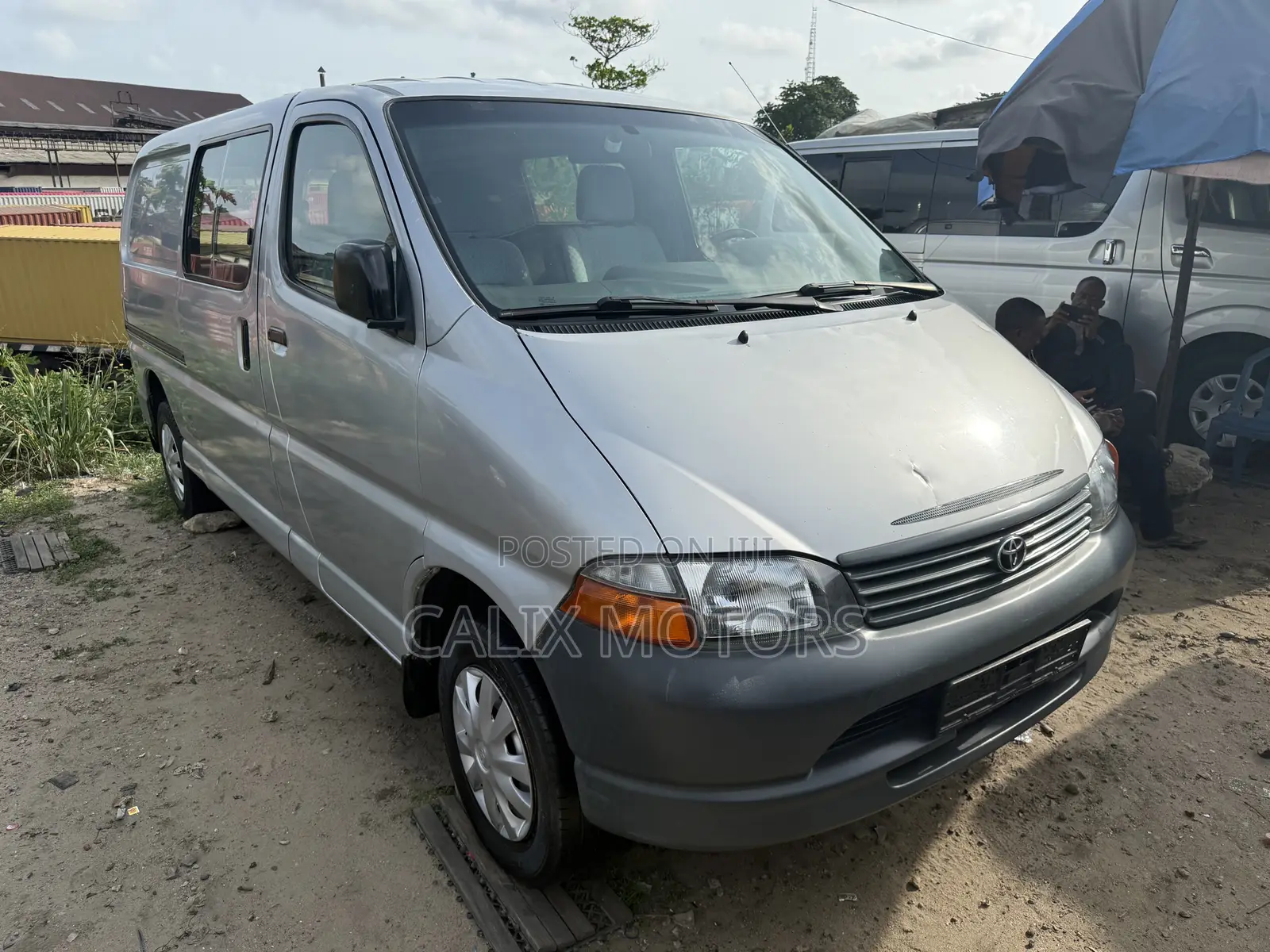 Toyota HiAce 2005 Grey