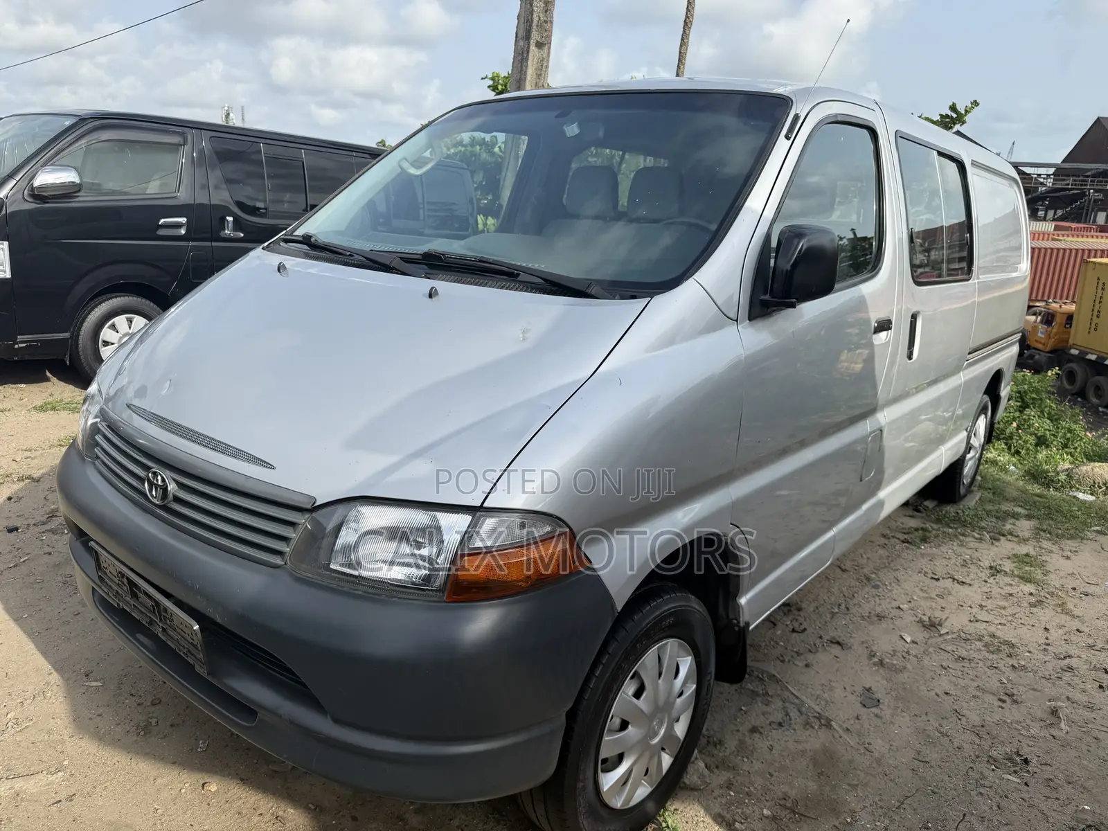 Toyota HiAce 2005 Grey