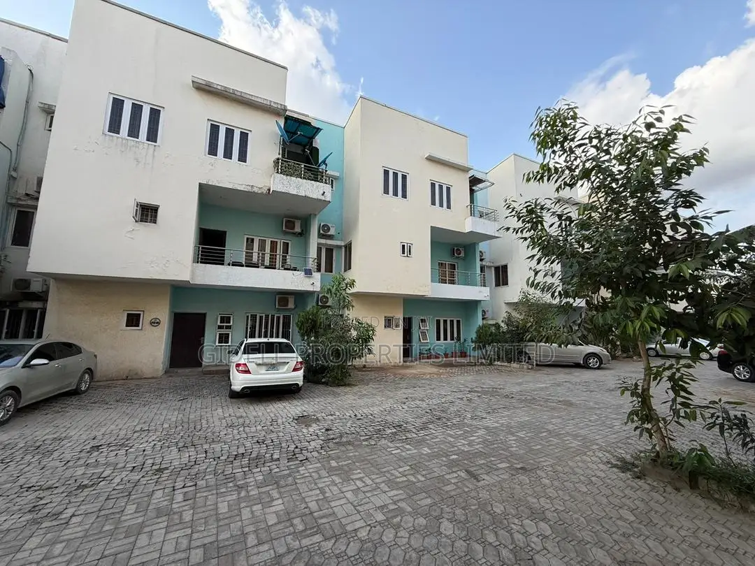 6bdrm Townhouse/Terrace in Wuye for sale
