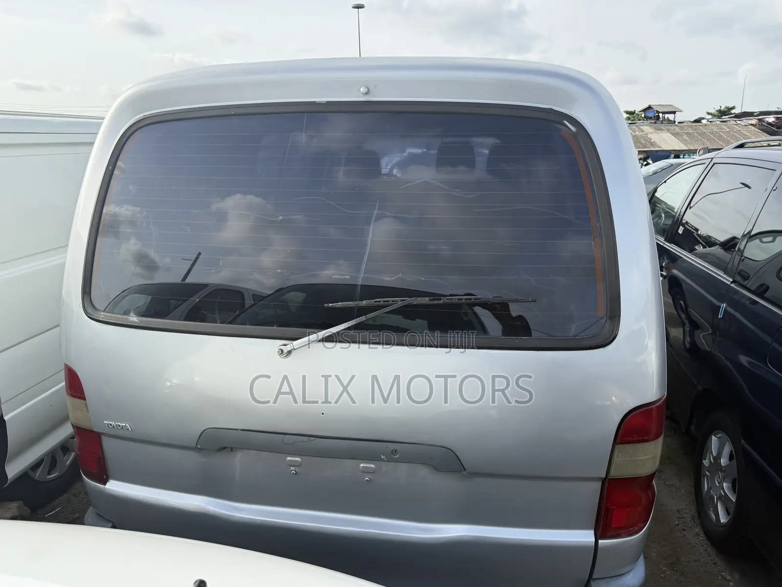 Toyota HiAce 2005 Grey