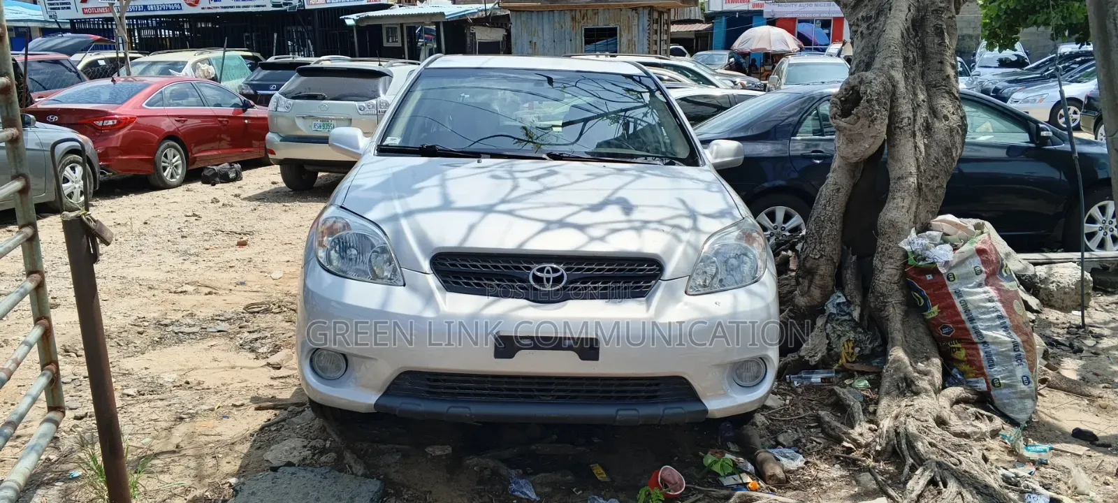 Toyota Matrix Hatchback FWD (1.8L 4cyl 5M) 2007 Silver