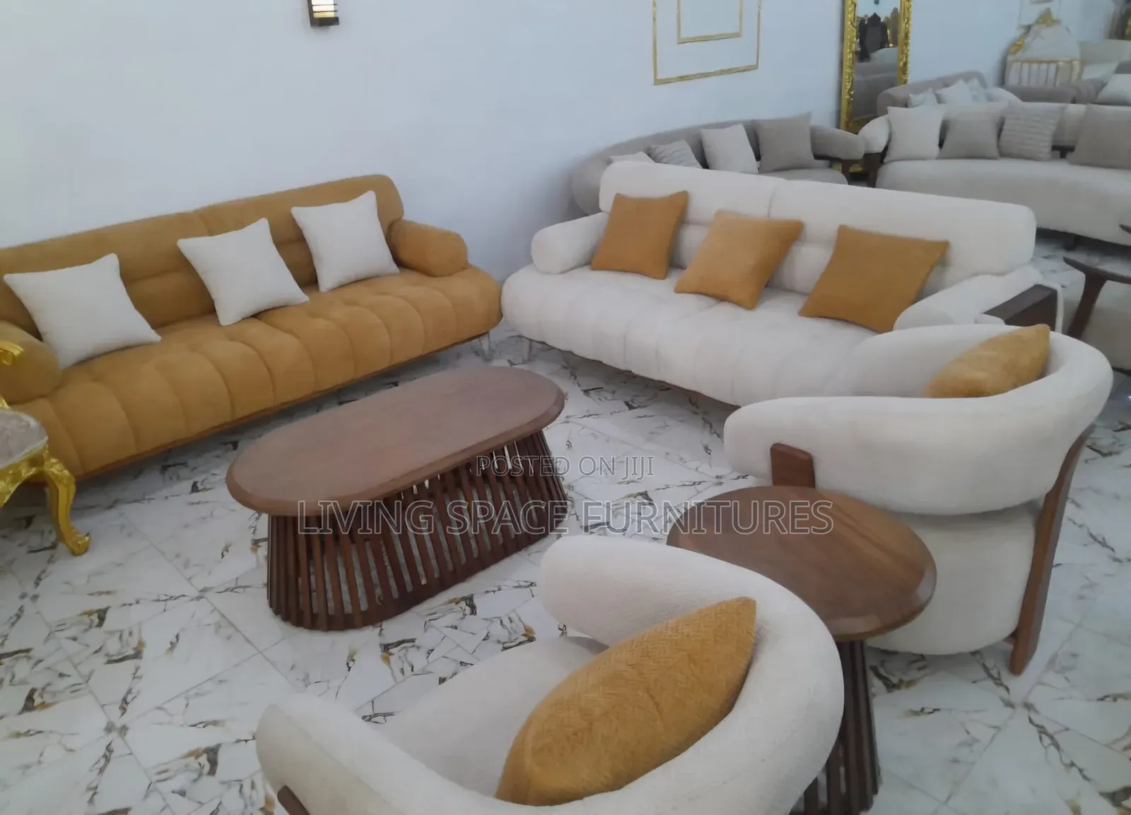 Executive Turkish Sofa Chairs By 8-10seaters With Throw Pillows