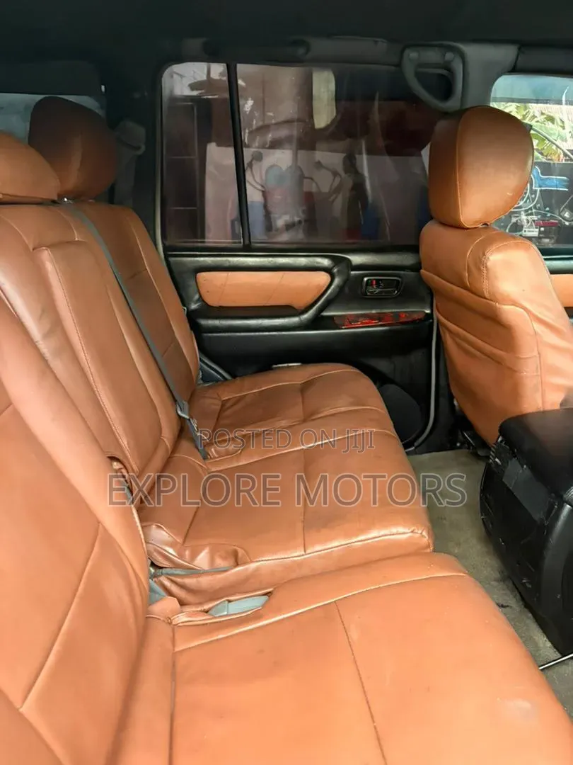 Toyota Land Cruiser 2024 Black