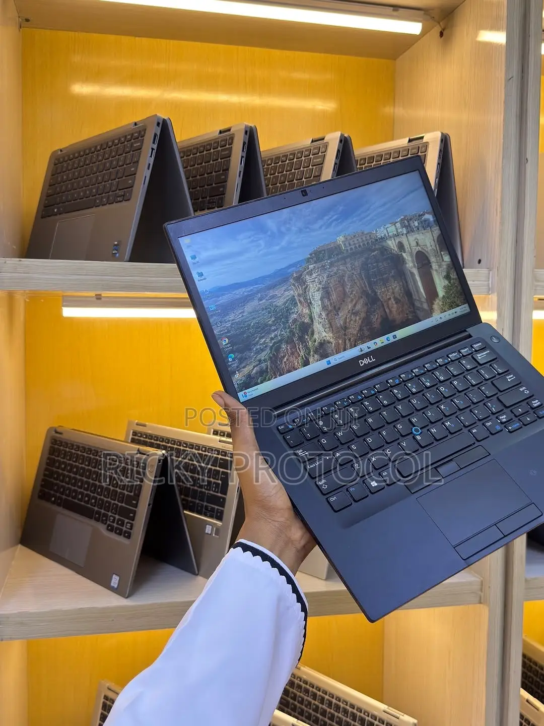Laptop Dell Latitude 7480 8GB Intel Core i7 SSD 256GB