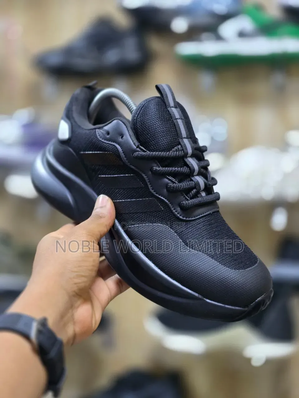 Adidas Unisex Sneakers Cw 8h