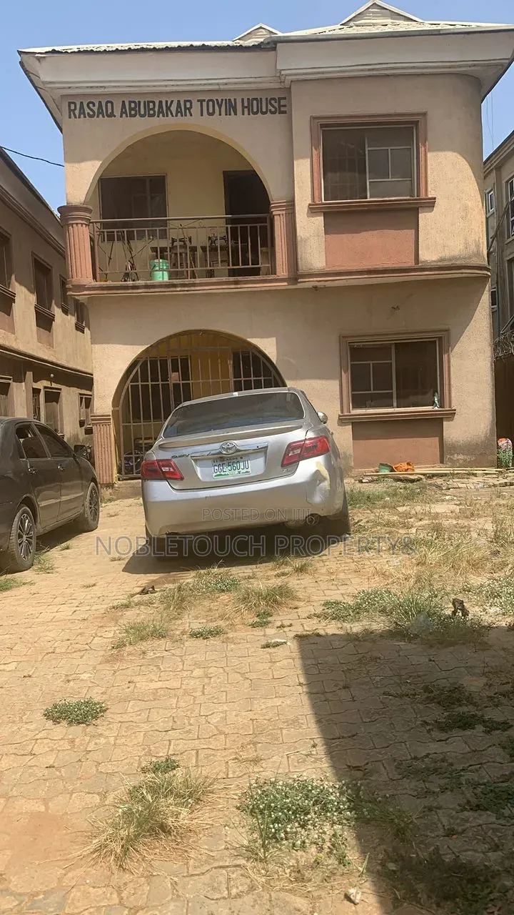 1bdrm Block of Flats in Akesan Igando Lagos for sale