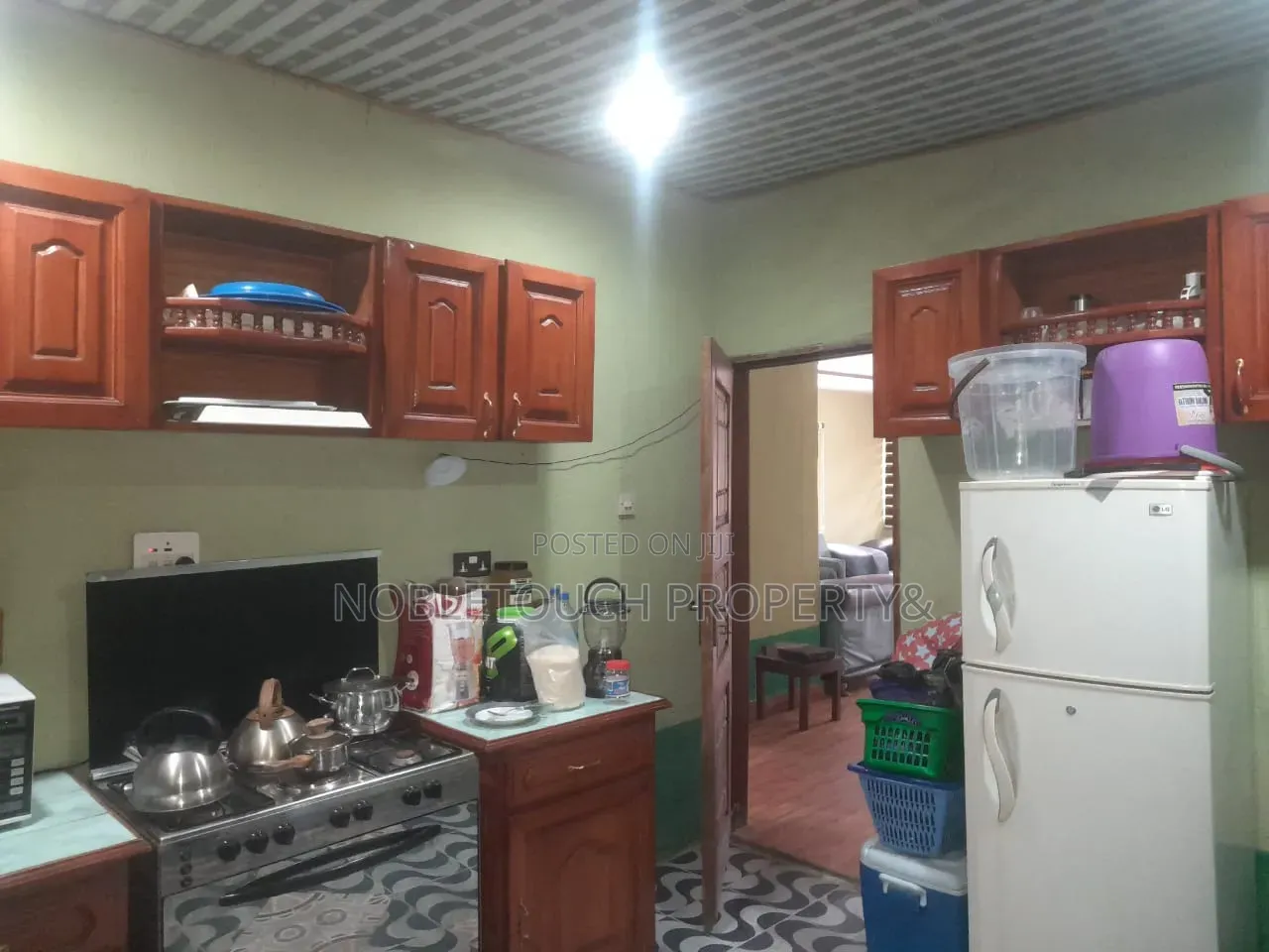 4bdrm Bungalow in Lekki Ajah Lagos, Abraham Adesanya Estate for sale