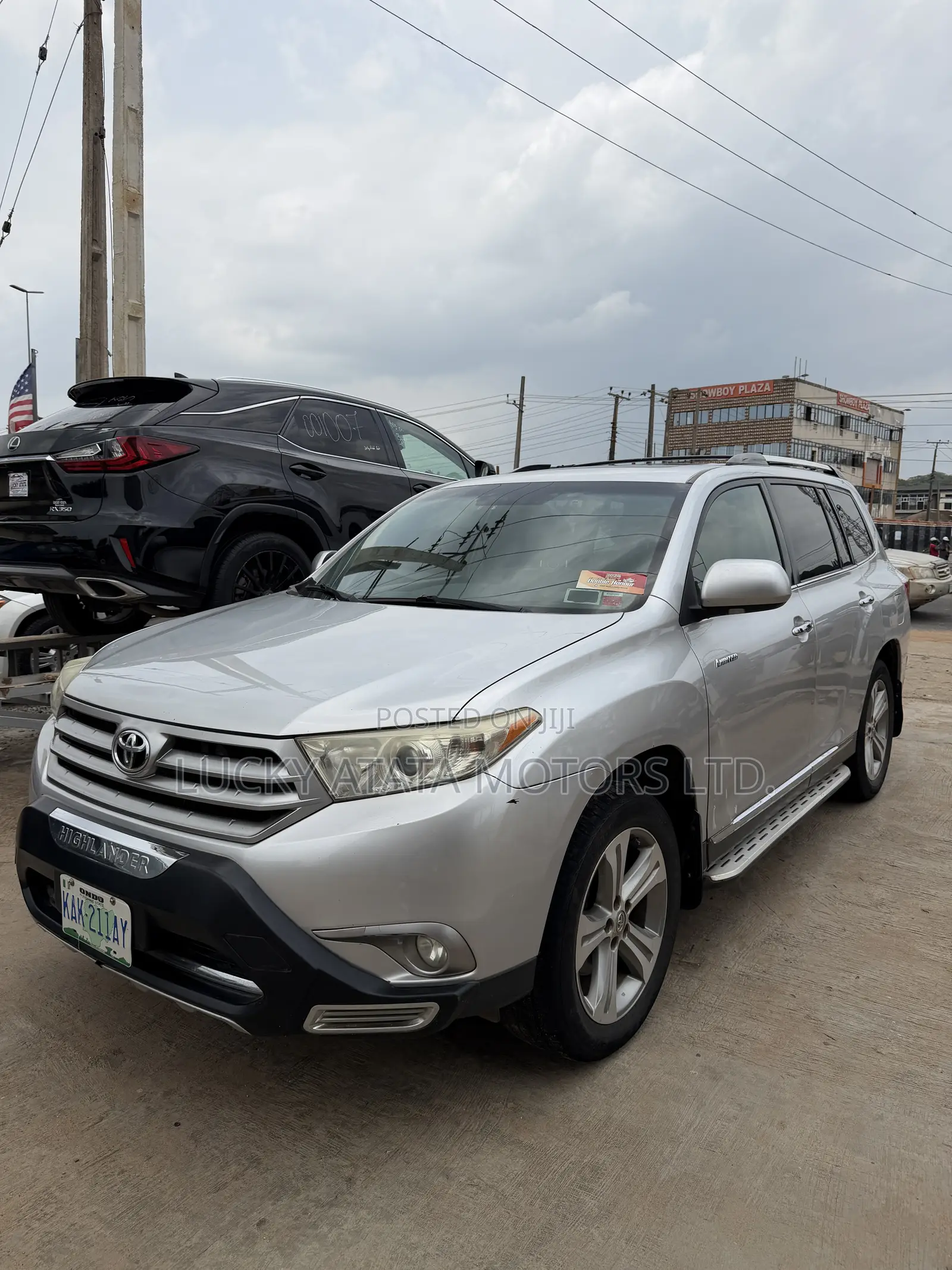 Toyota Highlander Limited 3.5l 4WD 2013 Silver
