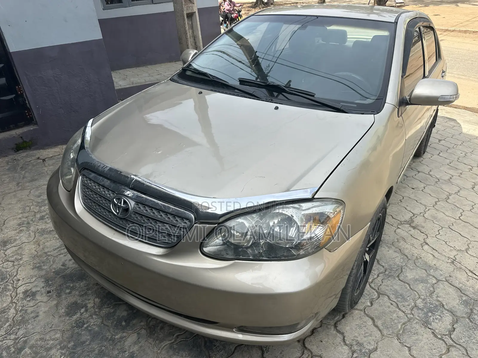 Toyota Corolla LE 2006 Gold
