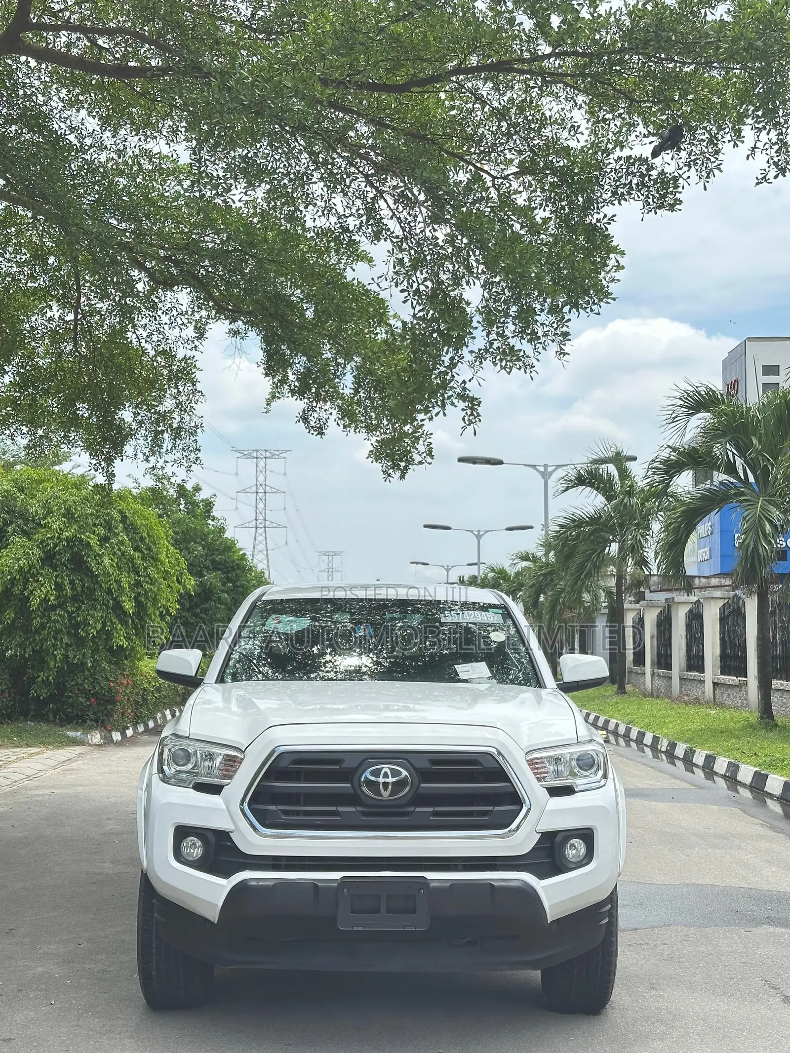 Toyota Tacoma 2019 White