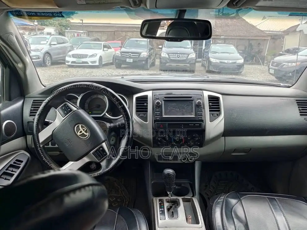 Toyota Tacoma 2012 Gray