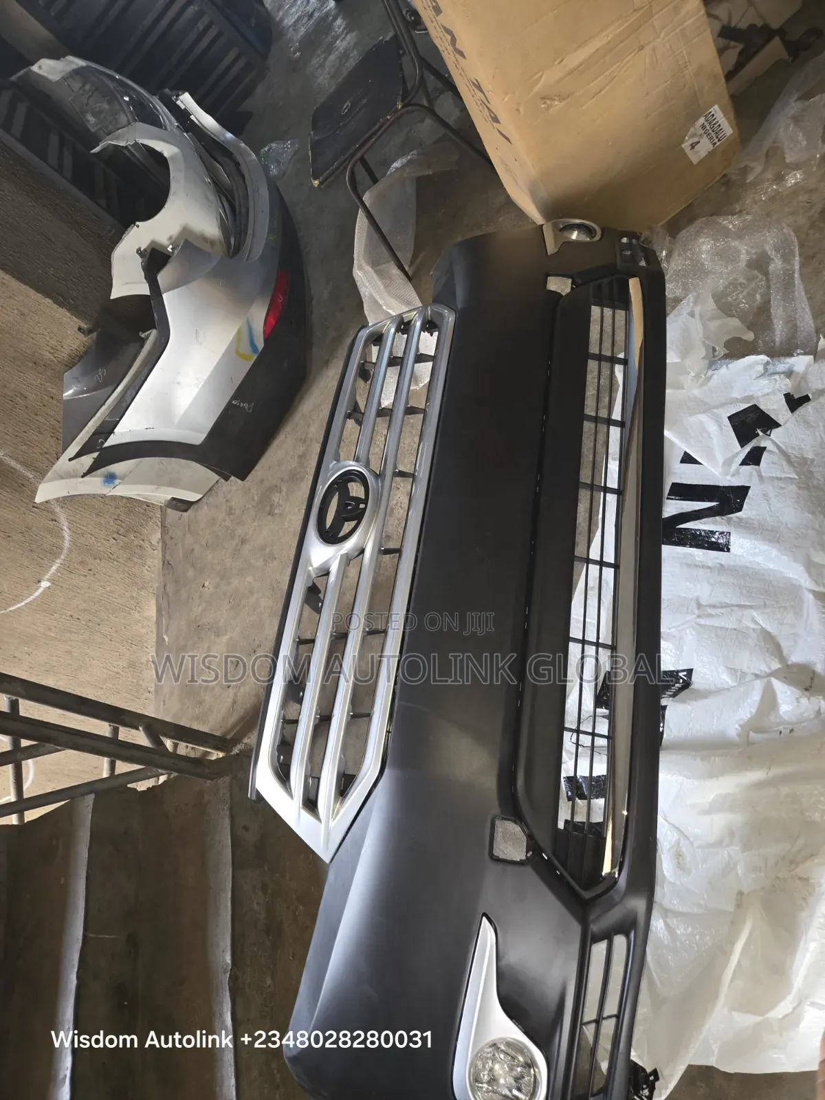Complete Front Bumper for Toyota Highlander 2011-2013 Origina