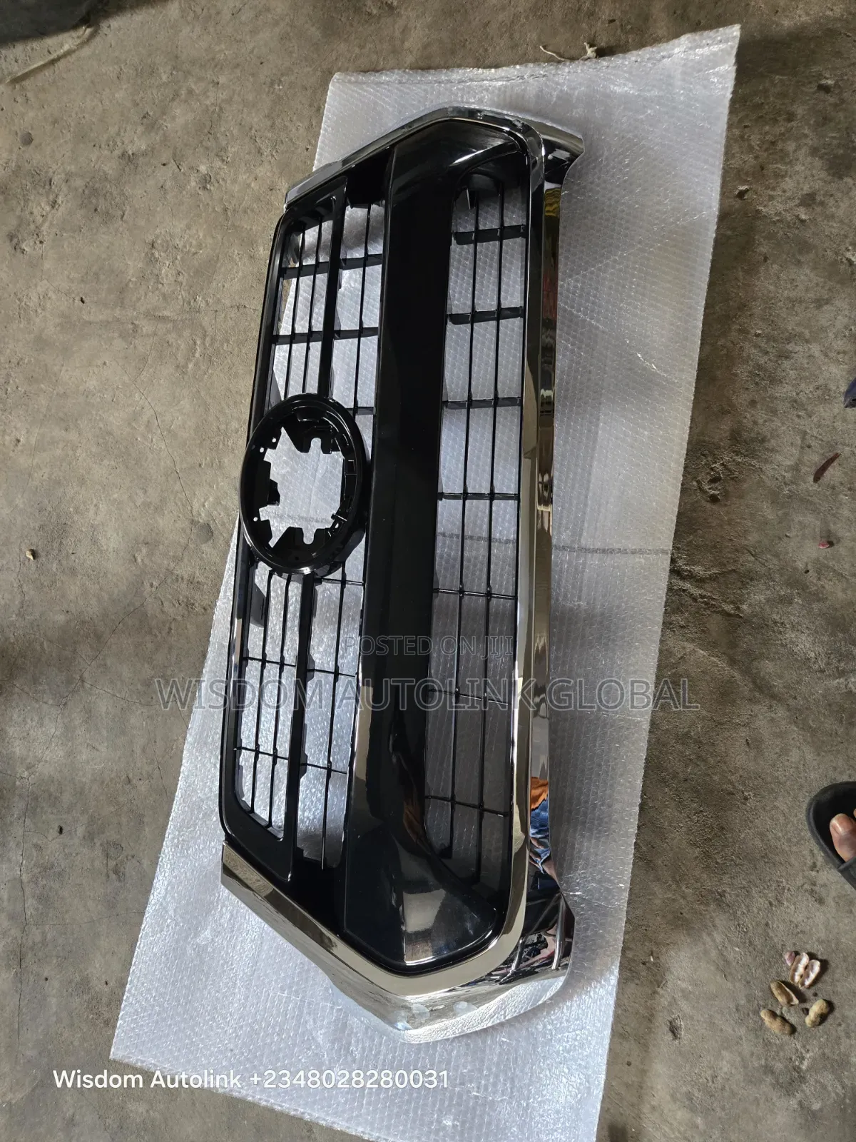 Front Grille for Toyota Hilux 2020-2022 Shiny Type