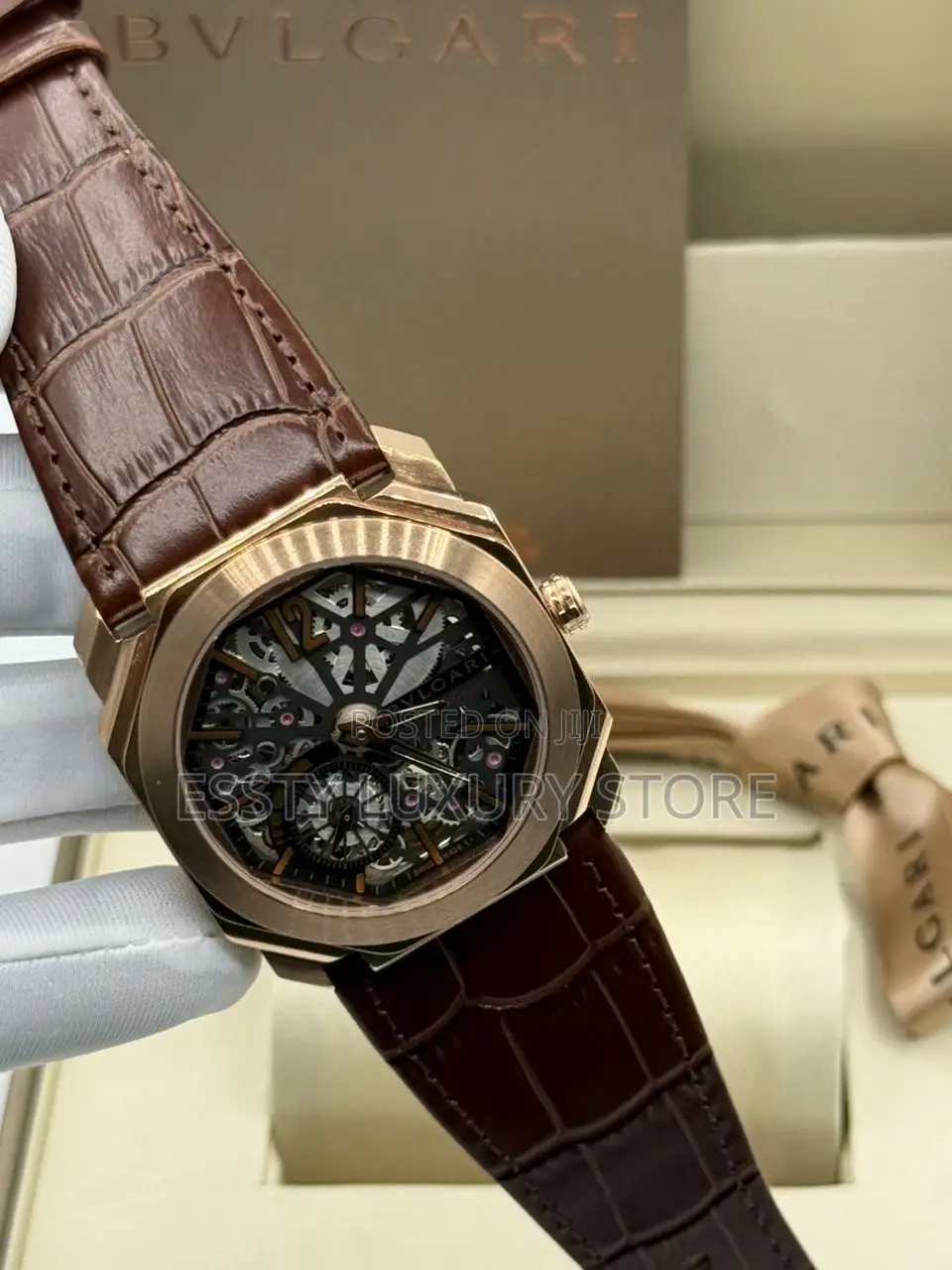 High Quality Luxury Bvlgari Leather Wristwatch